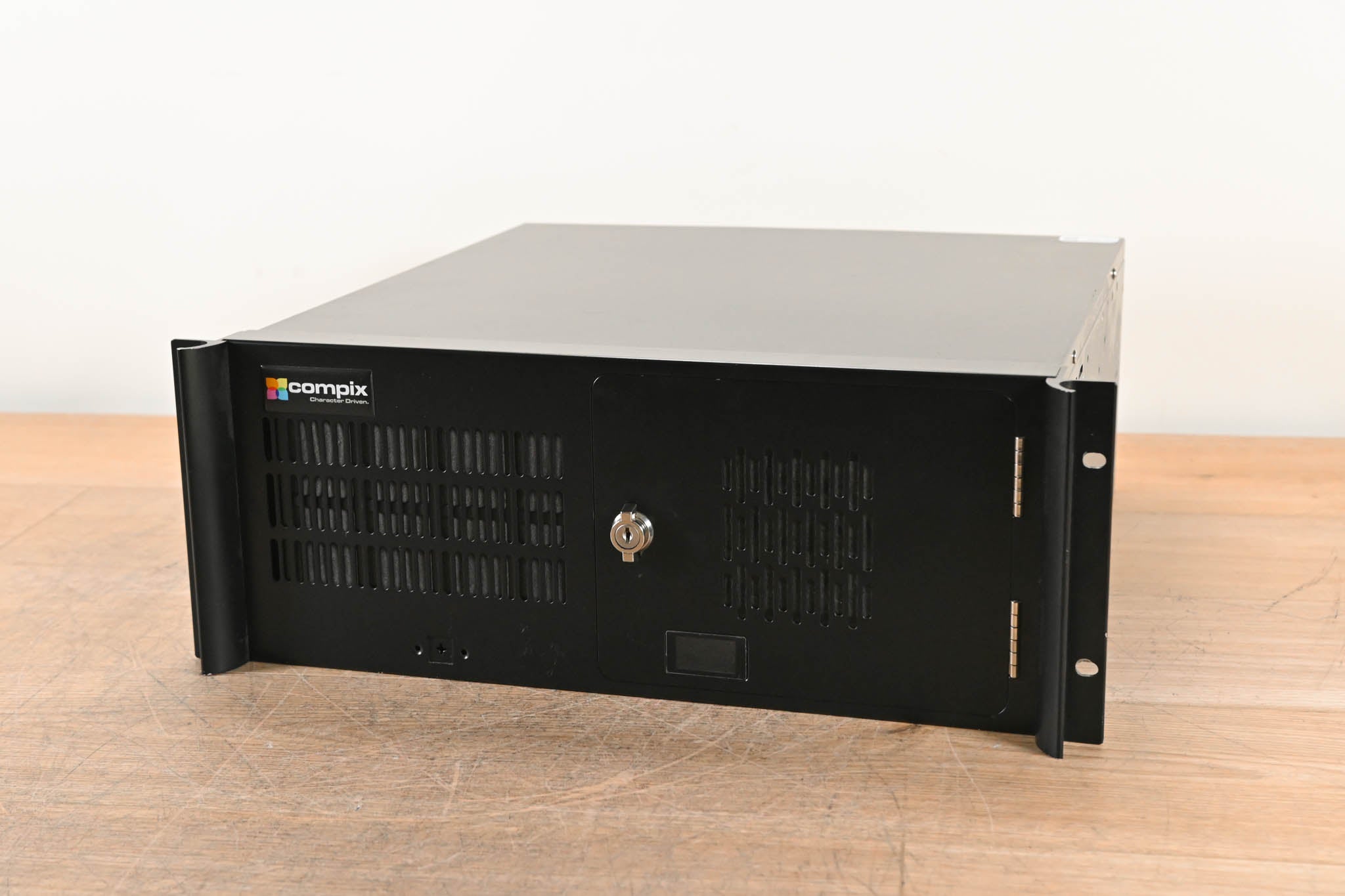 Compix Mobile Computer Graphic Compix CynerG2 HD 2-Channel HD/SD Standalone Broadcast Graphics System ...