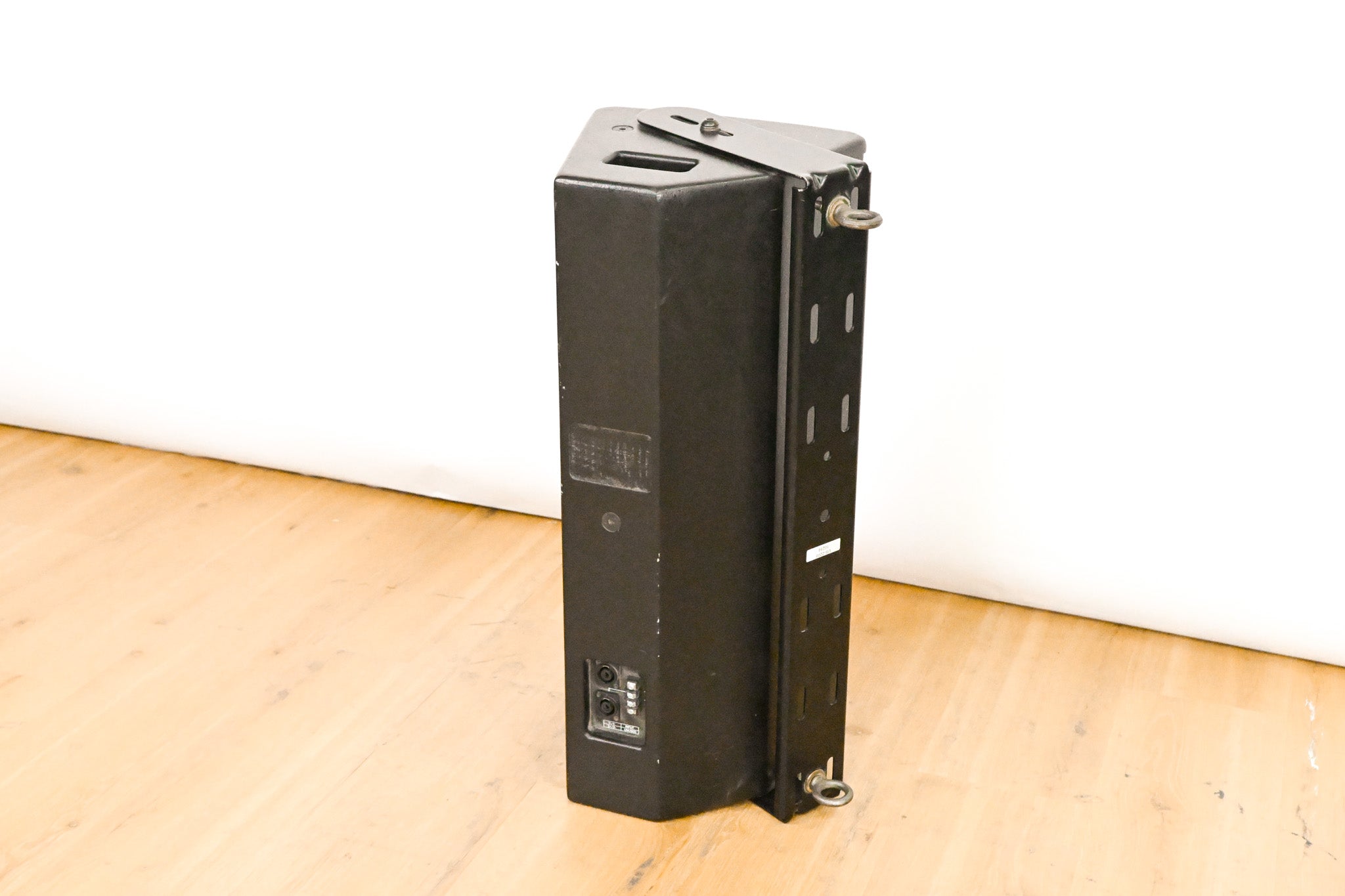Yamaha IF2208 Dual 8" 2-Way Full-Range Loudspeaker