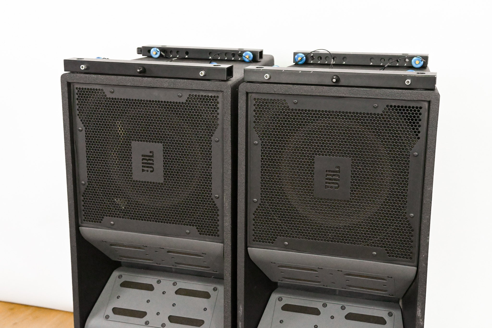 JBL VT4888DP Powered 3-Way Line Array Speaker (PAIR)