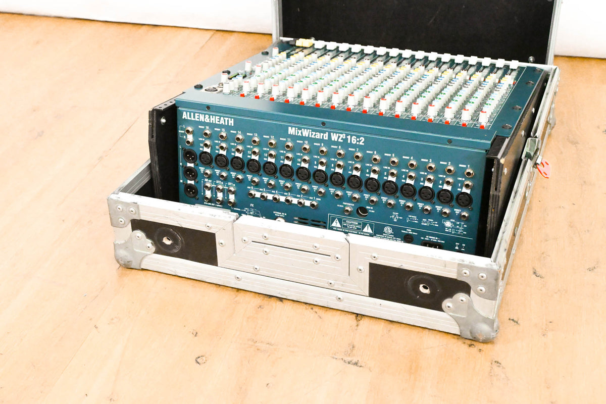 Allen & Heath MixWizard WZ3 16:2 16-Channel Analog Mixer w/ Road Case