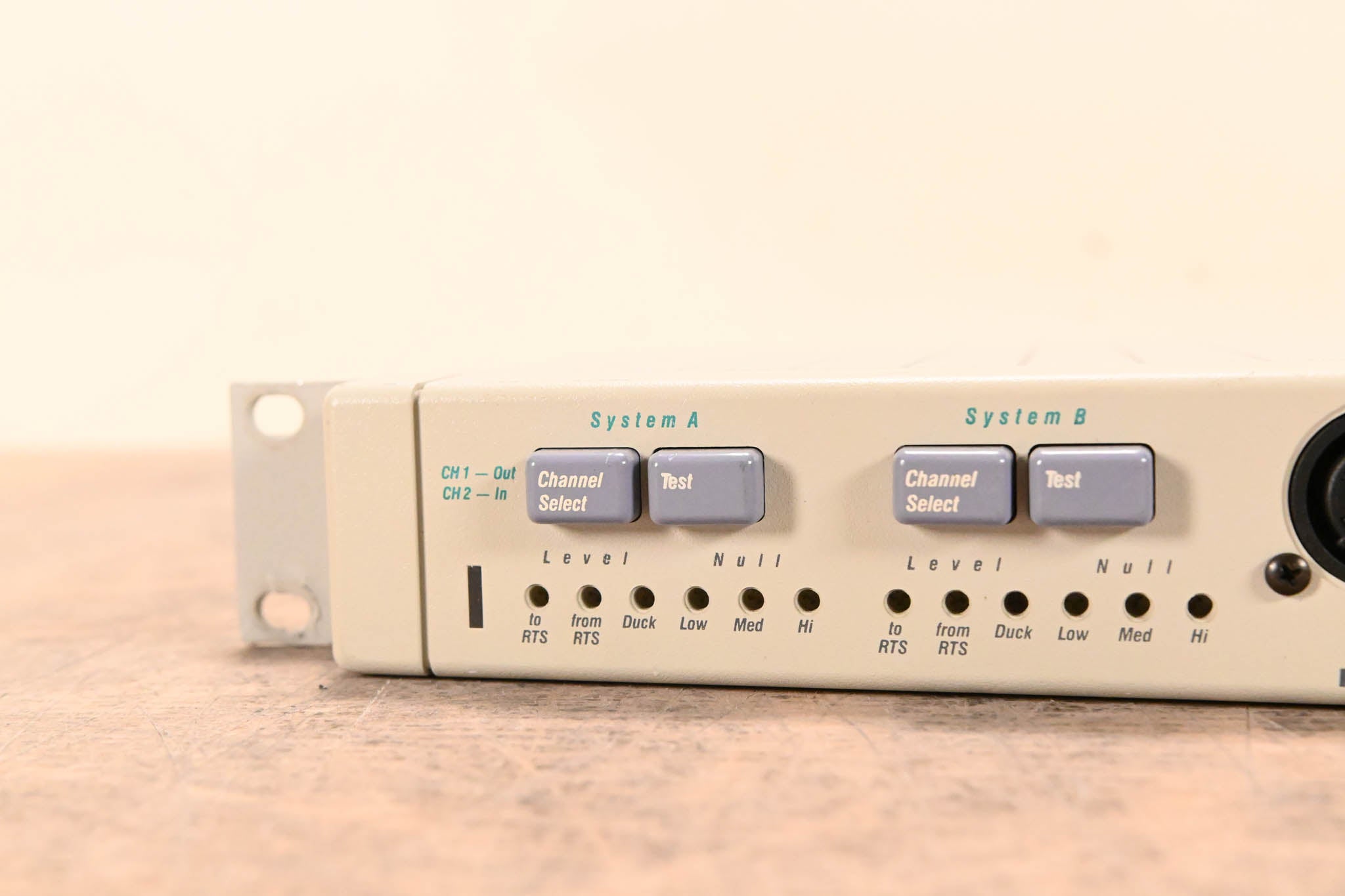 RTS SSA324 Intercom System Interface (NO POWER SUPPLY)