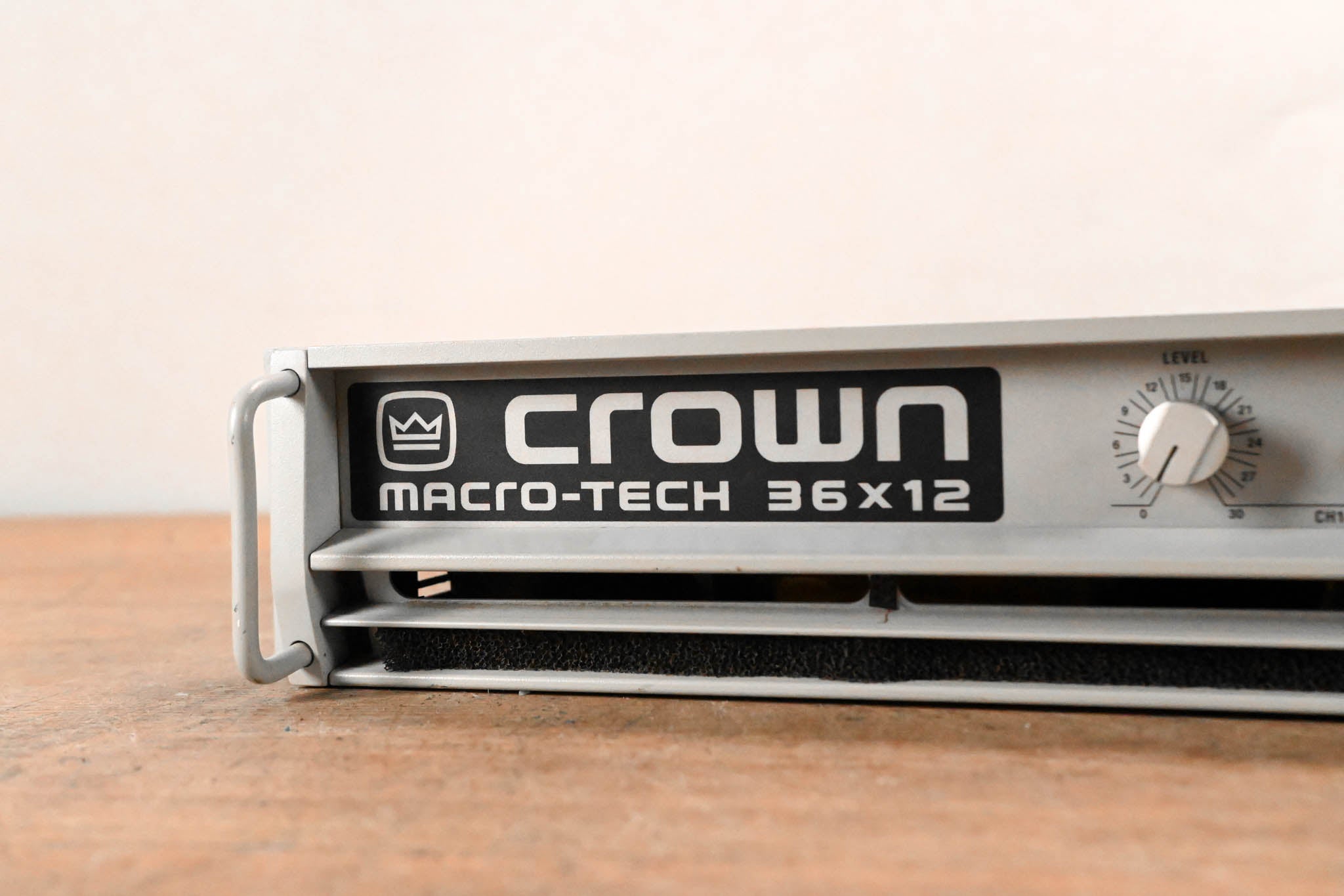 Crown Macro-Tech 36x12 2-Channel Power Amplifier