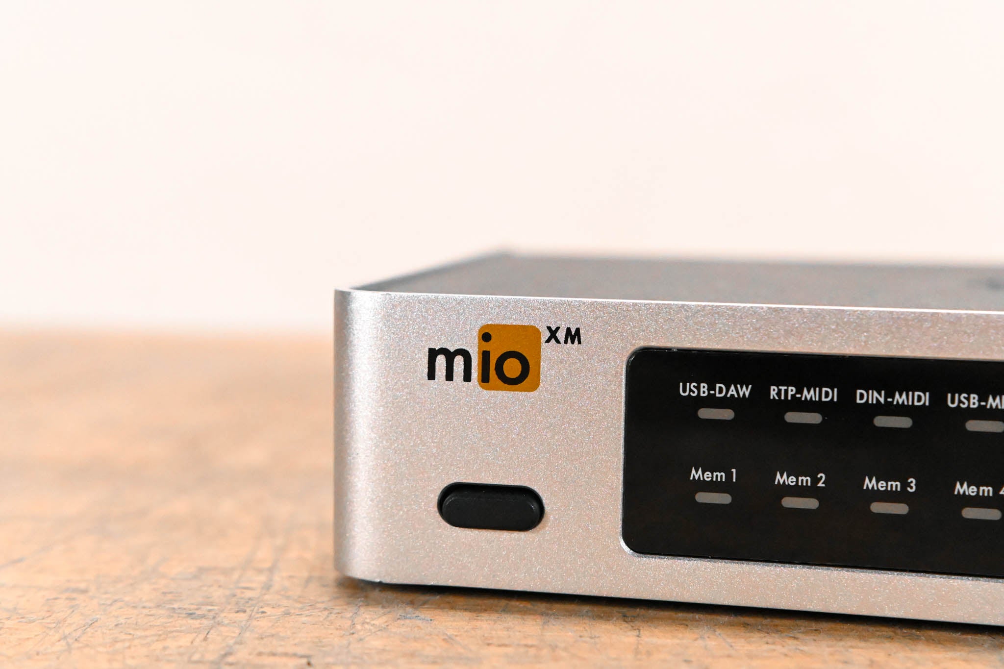 iConnectivity mioXM 4x4 USB/Networkable MIDI Interface (NO POWER SUPPLY)