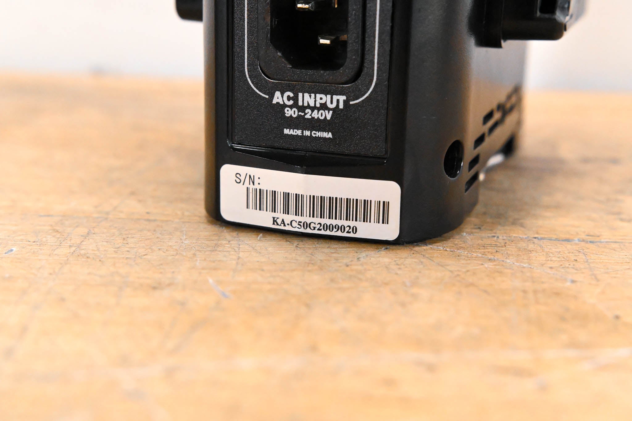 Gen Energy G-C50 2-Channel Lithium-Ion Battery Charger (Gold Mount)