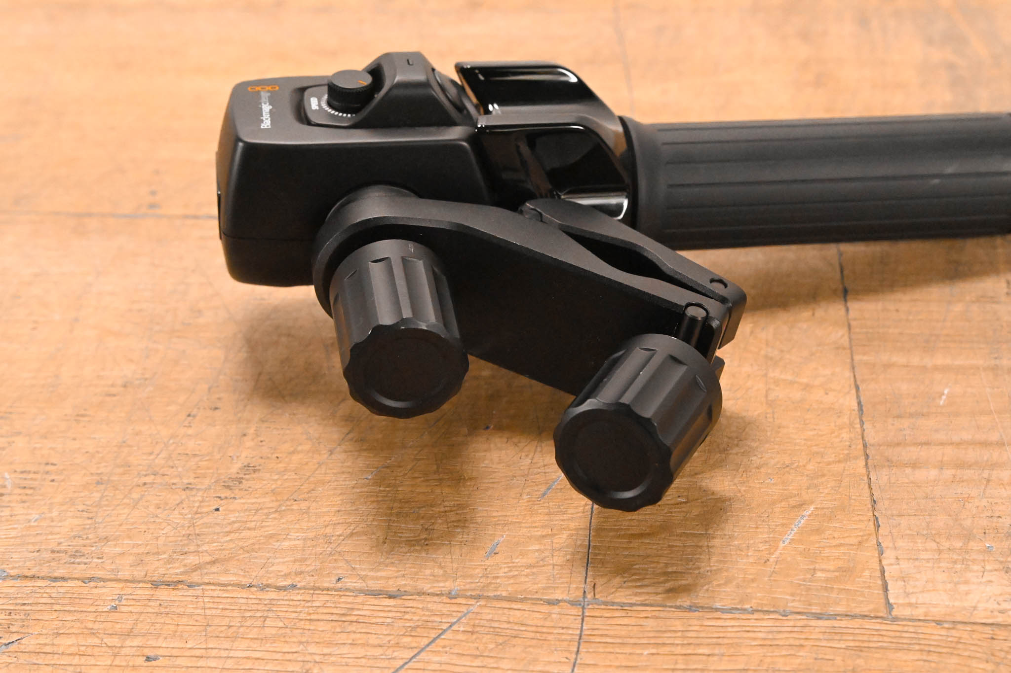 Blackmagic Design Zoom Demand