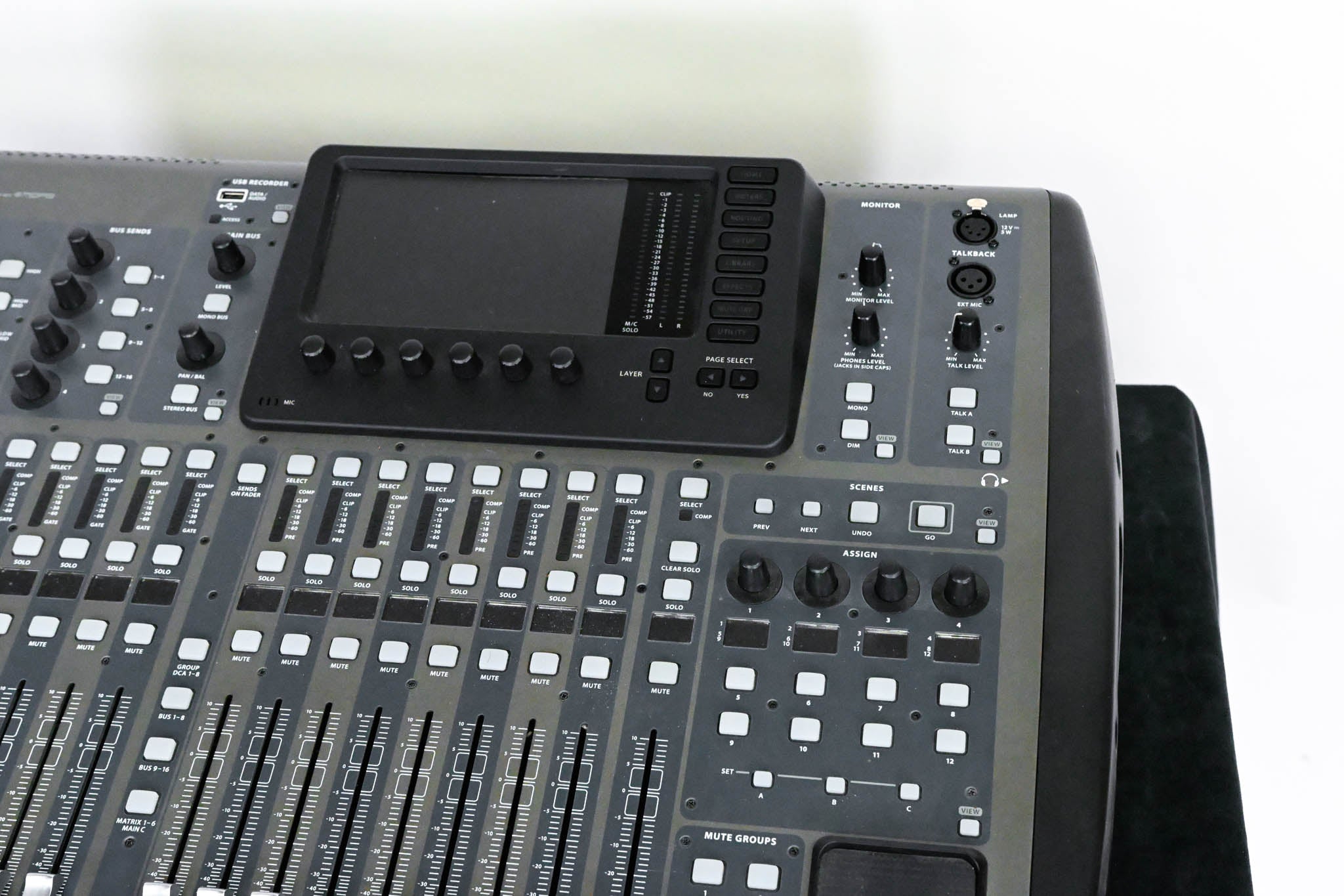 Behringer X32 40-Channel Digital Mixing Console