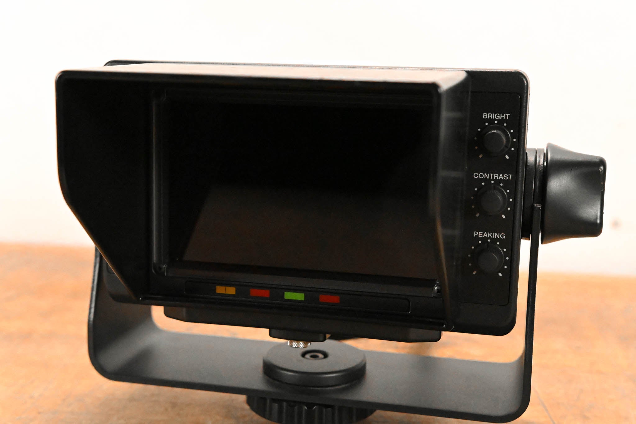 Sony DXF-C50WA 5-inch LCD Color Viewfinder for HXC-D70 SD/HD Camera