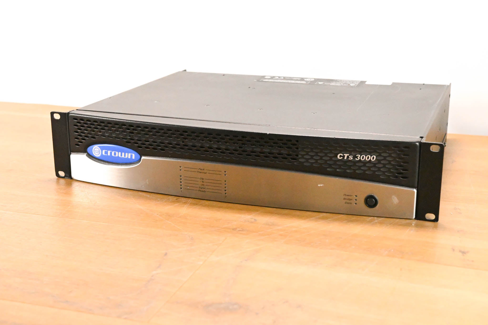 Crown CTs 3000 Two-Channel 1500W Power Amplifier
