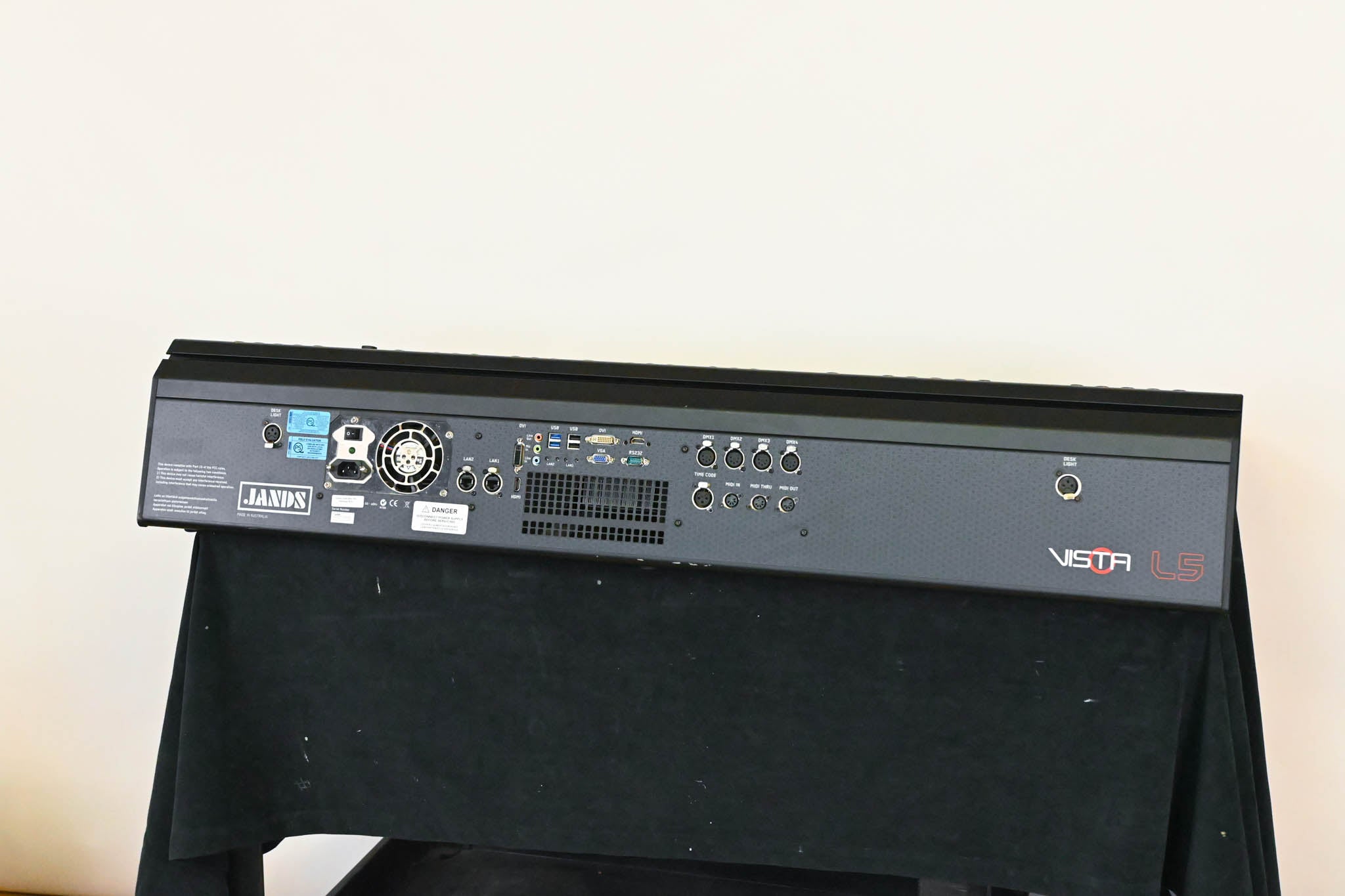 Jands Vista L5 Lighting Control Console