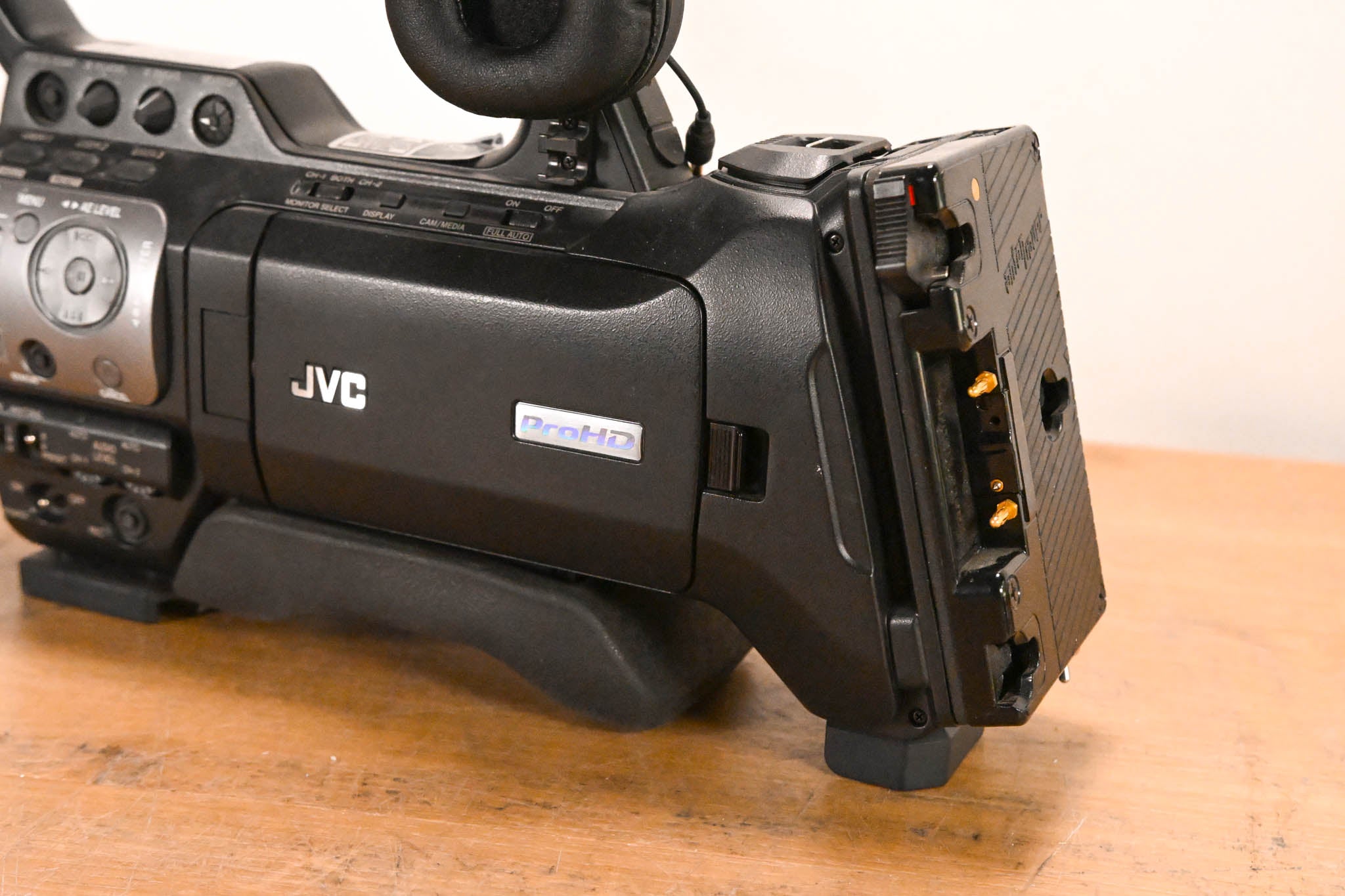 JVC GY-HM710U ProHD Compact Shoulder Solid State Camcorder