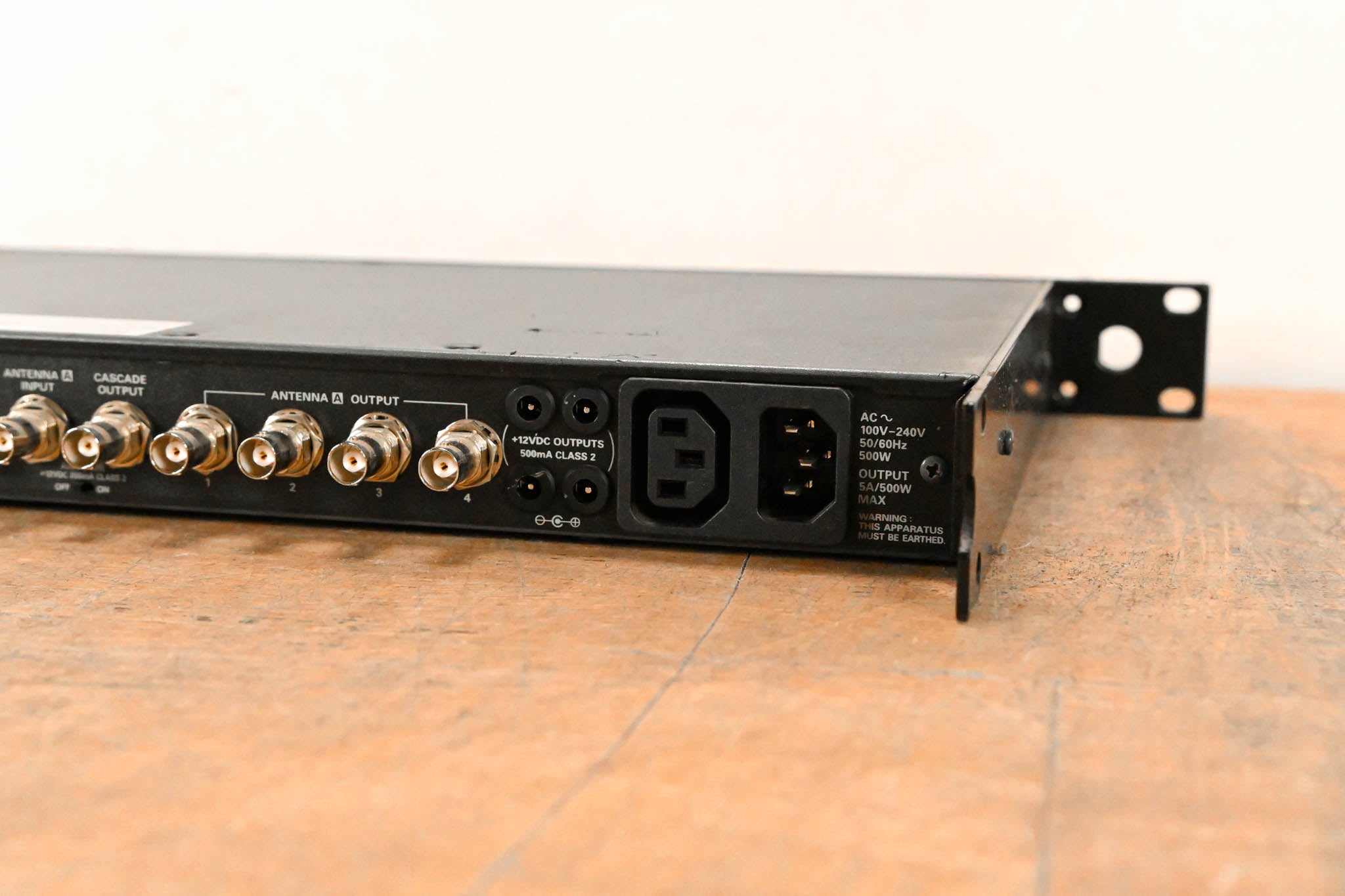 Audio-Technica AEW-DA660D UHF Antenna Distribution System