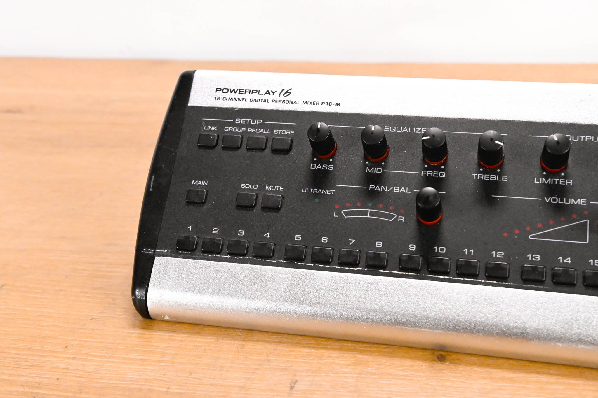 Behringer Powerplay P16-M 16-Channel Digital Personal Mixer