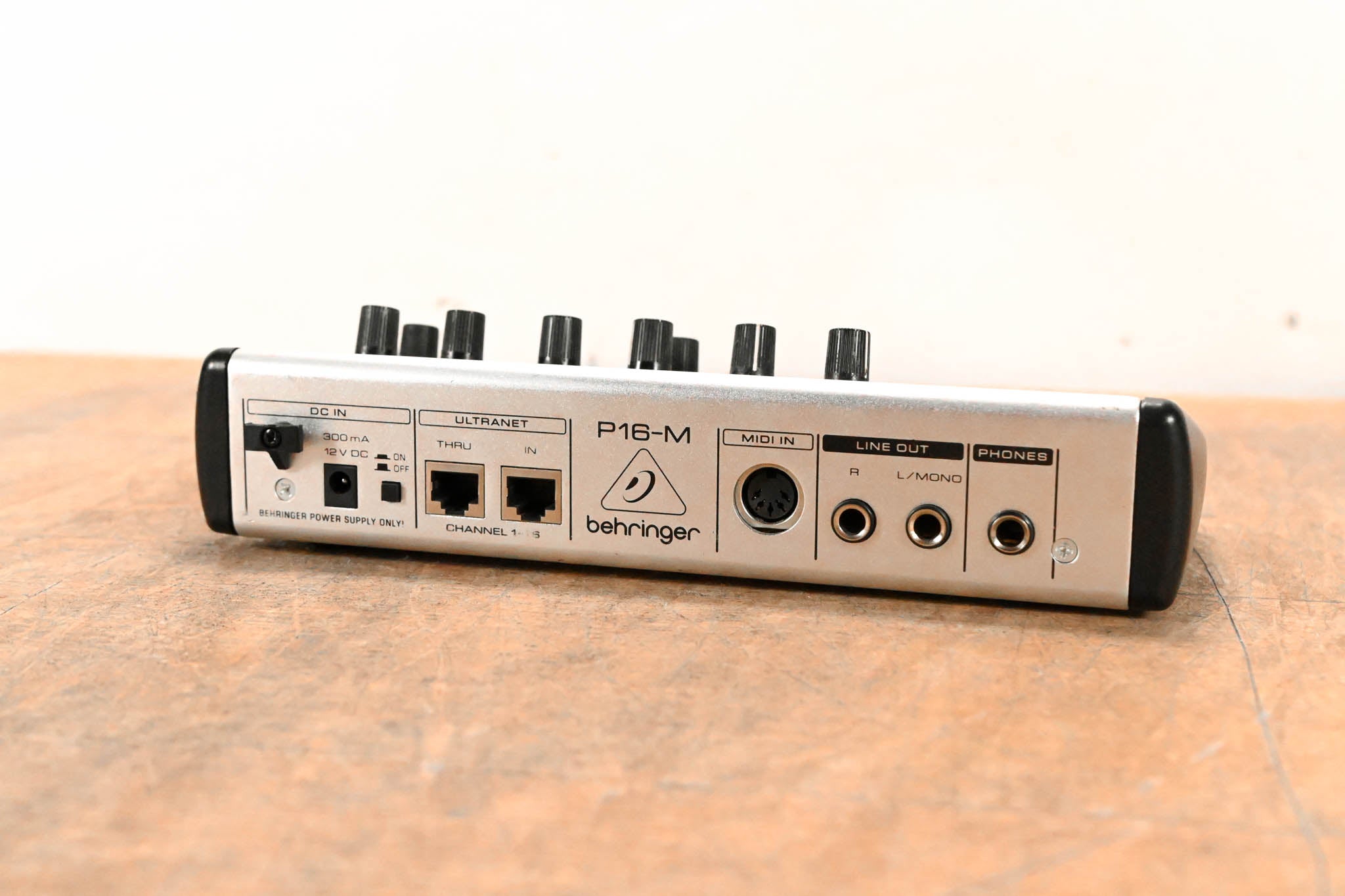 Behringer Powerplay P16-M 16-Channel Digital Personal Mixer