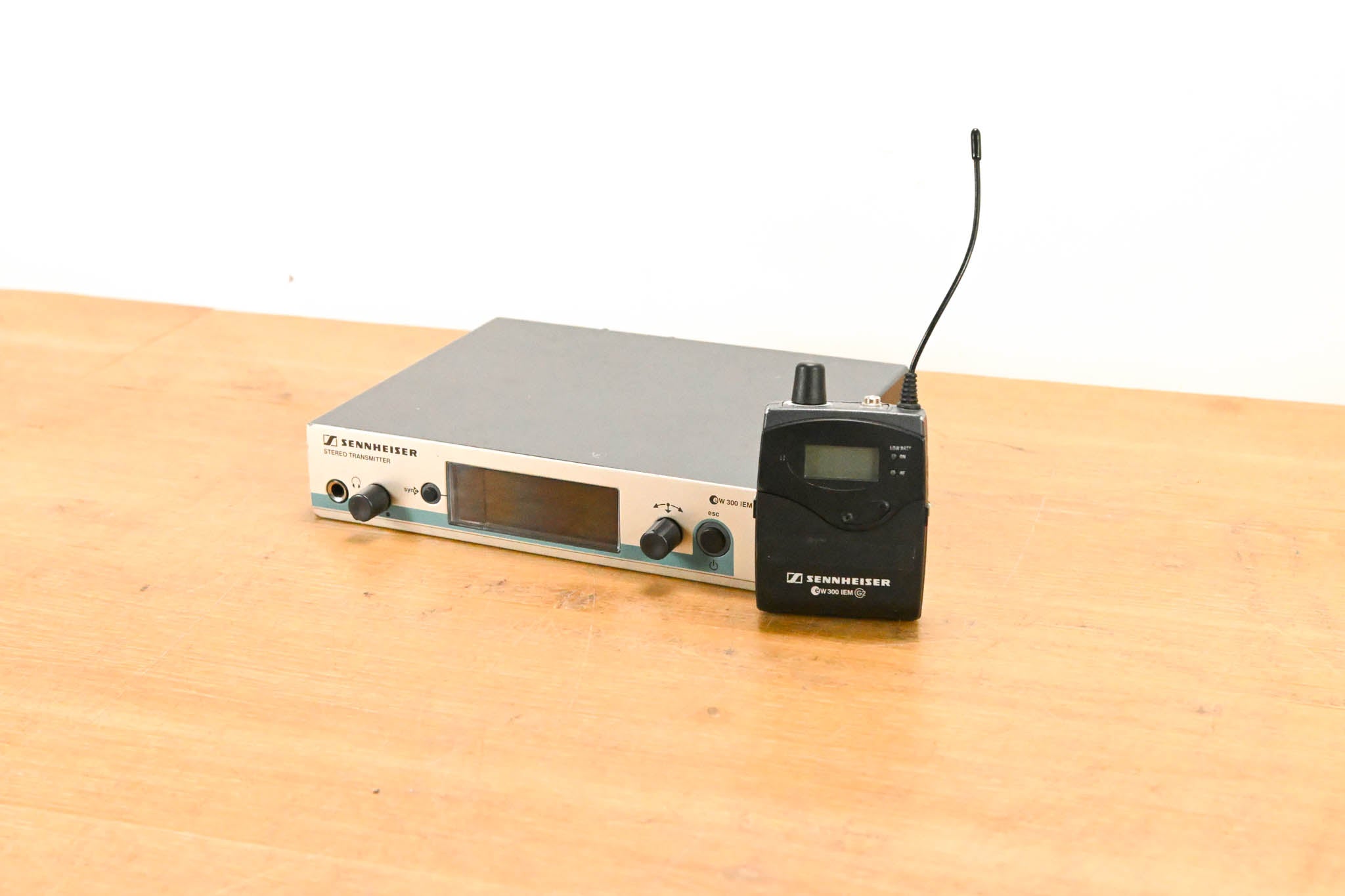 Sennheiser SR 300 IEM G3 & EK300 IEM G2 System B-Band 626-668MHz NO PSU