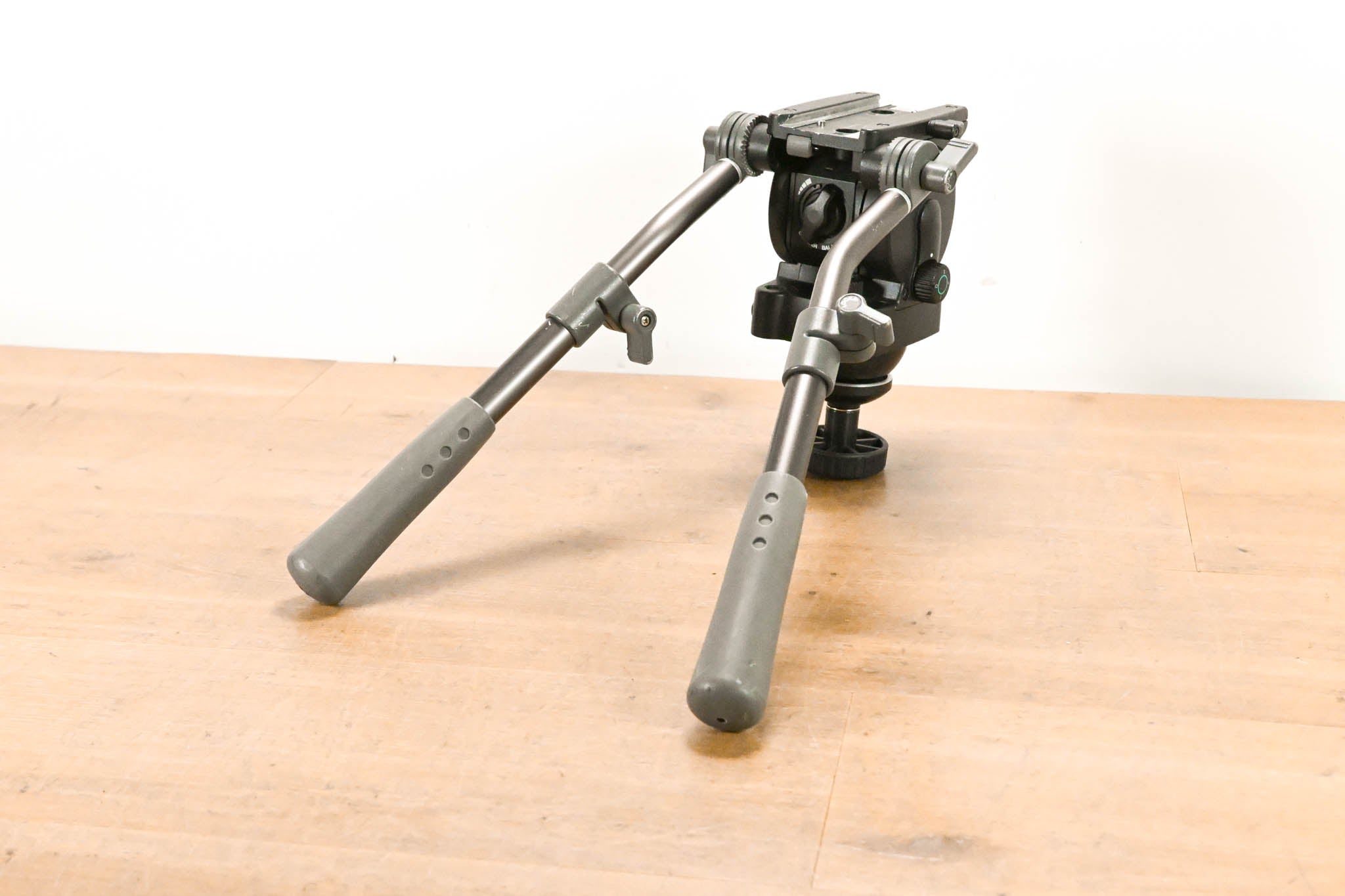 Libec RH35 Fluid Head w/ Dual Pan Handles