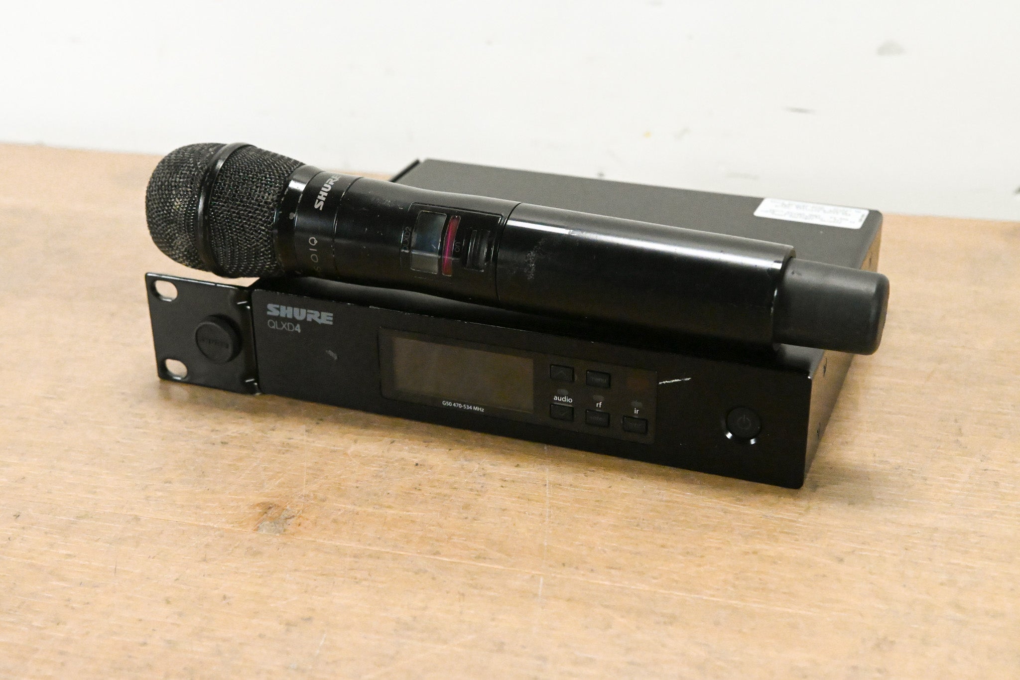 Shure QLXD24/KSM9HS Digital Handheld Wireless System - G50 Band (NO PSU)