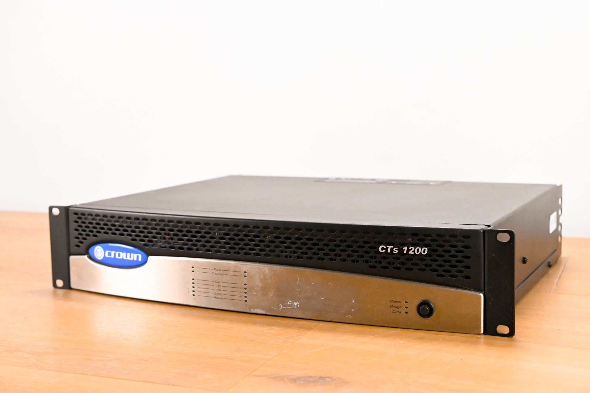 Crown CTs 1200 Two-Channel 600W Power Amplifier