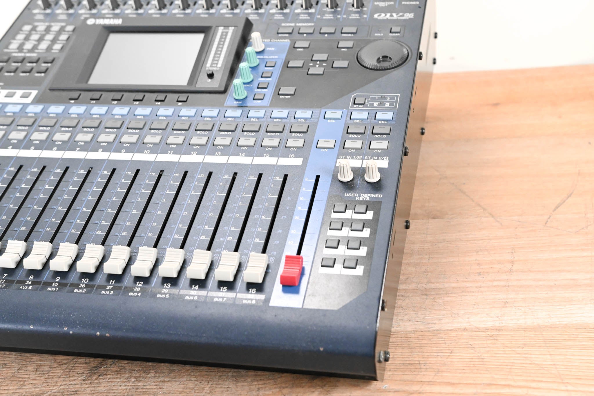 Yamaha 01V96 24-Bit/96k Digital Recording Mixer