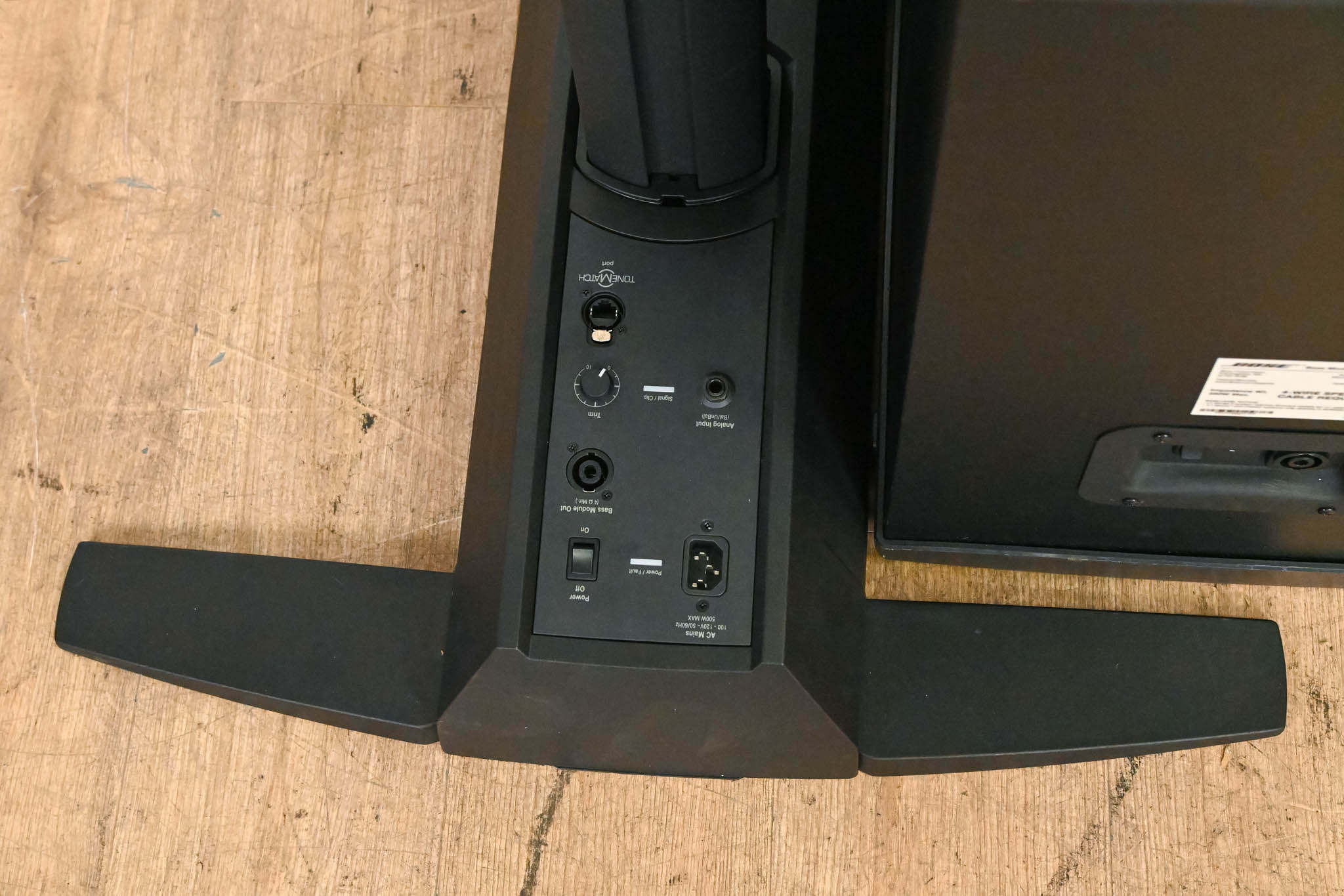 Bose L1 Model 1S with B2 Bass Module - Portable PA System