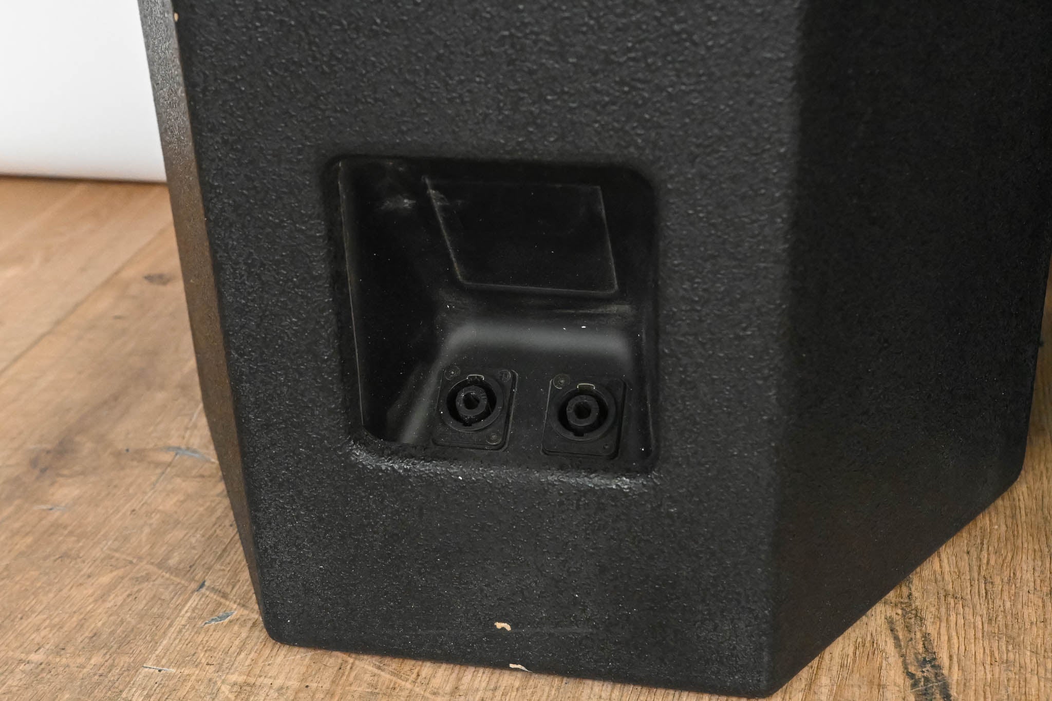 d&b audiotechnik Ci90 Full Range 2-Way Passive Loudspeaker (PAIR)