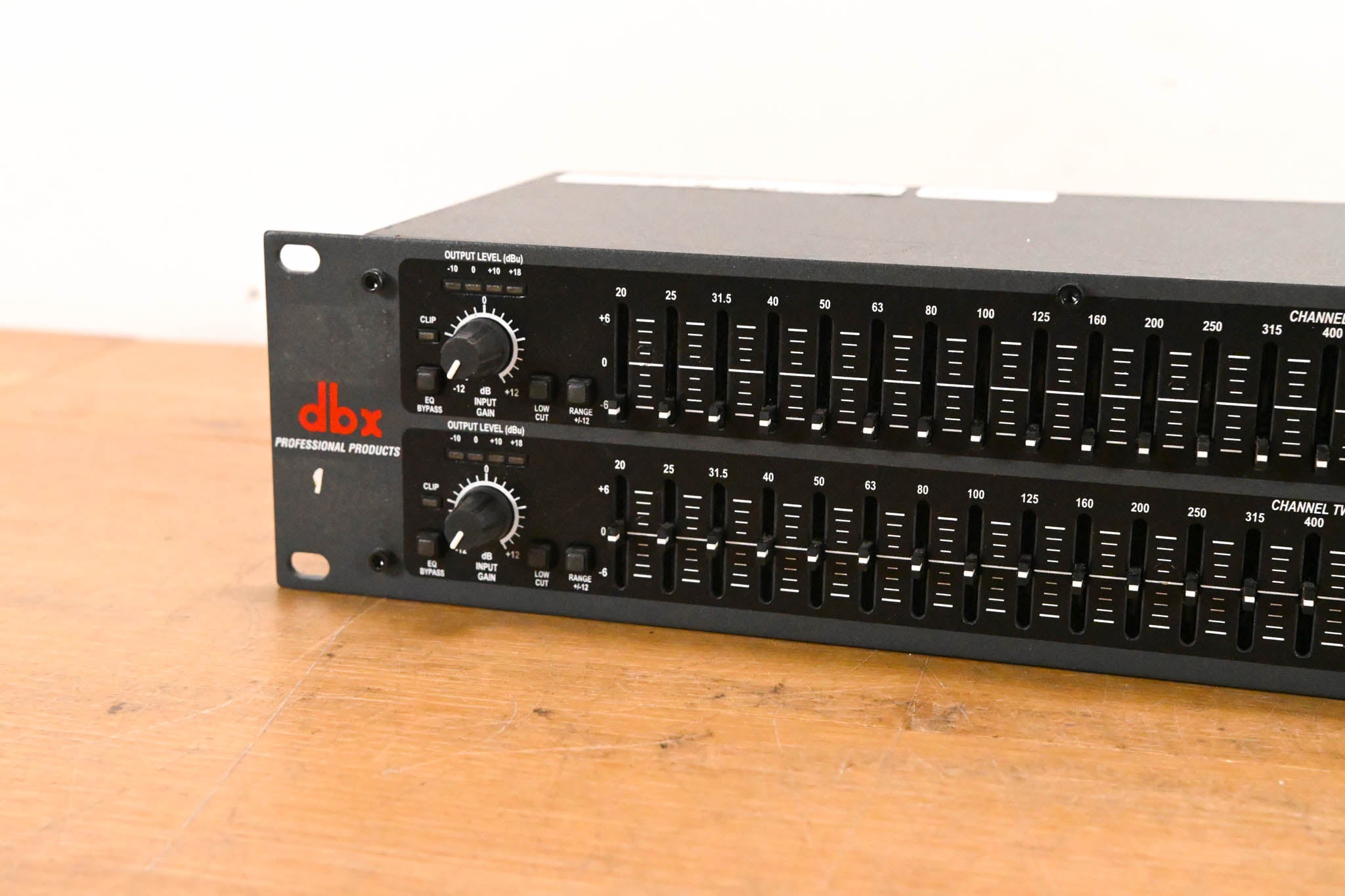 dbx 231 Dual-Channel 31-Band Graphic Equalizer