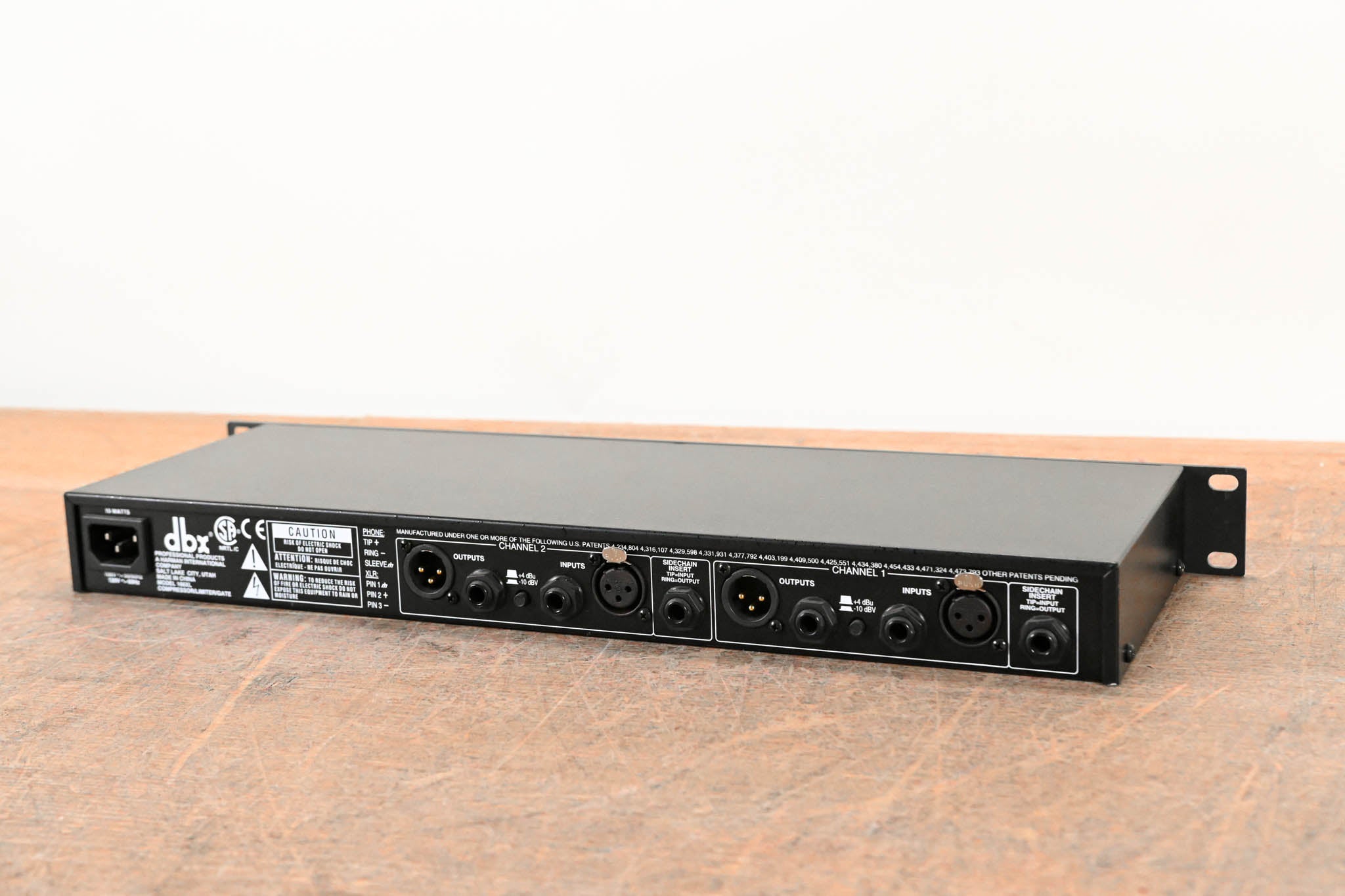 dbx 166XL 2-Channel Compressor/Limiter/Gate