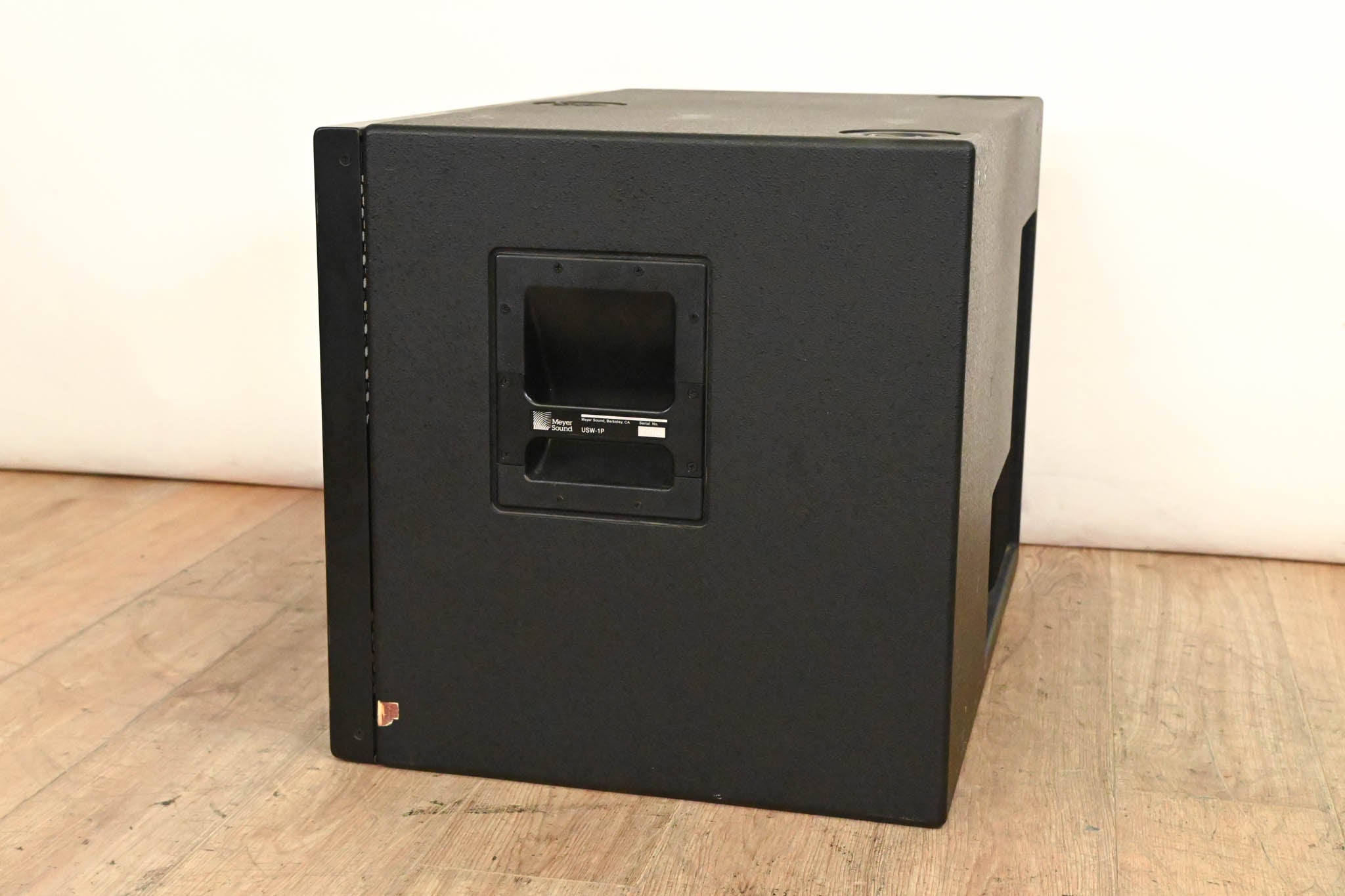 Meyer Sound USW-1P Dual 15" Powered Subwoofer