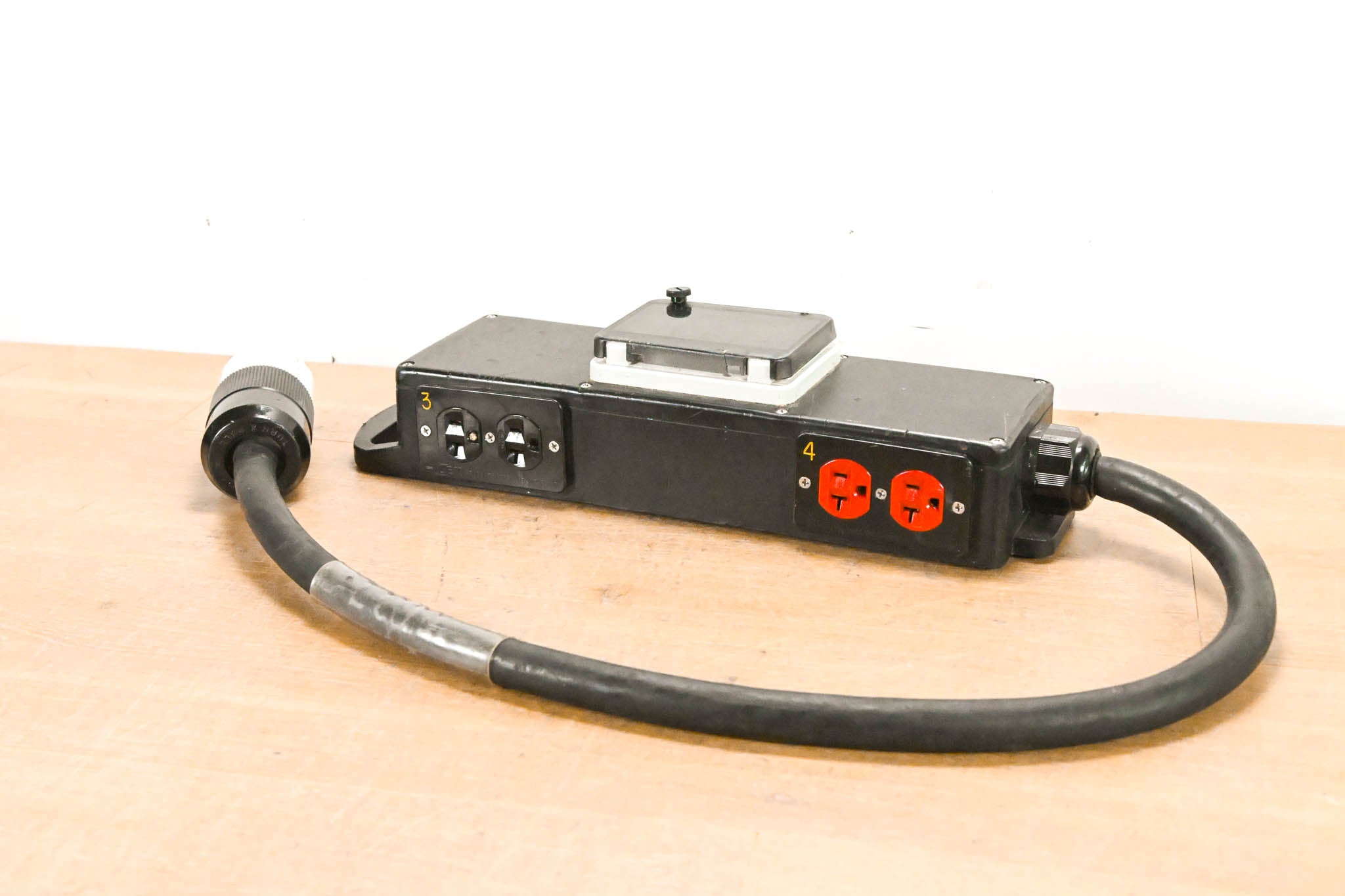 LEX Products DB100NT-HBB-S1 Portable Power Distribution Unit