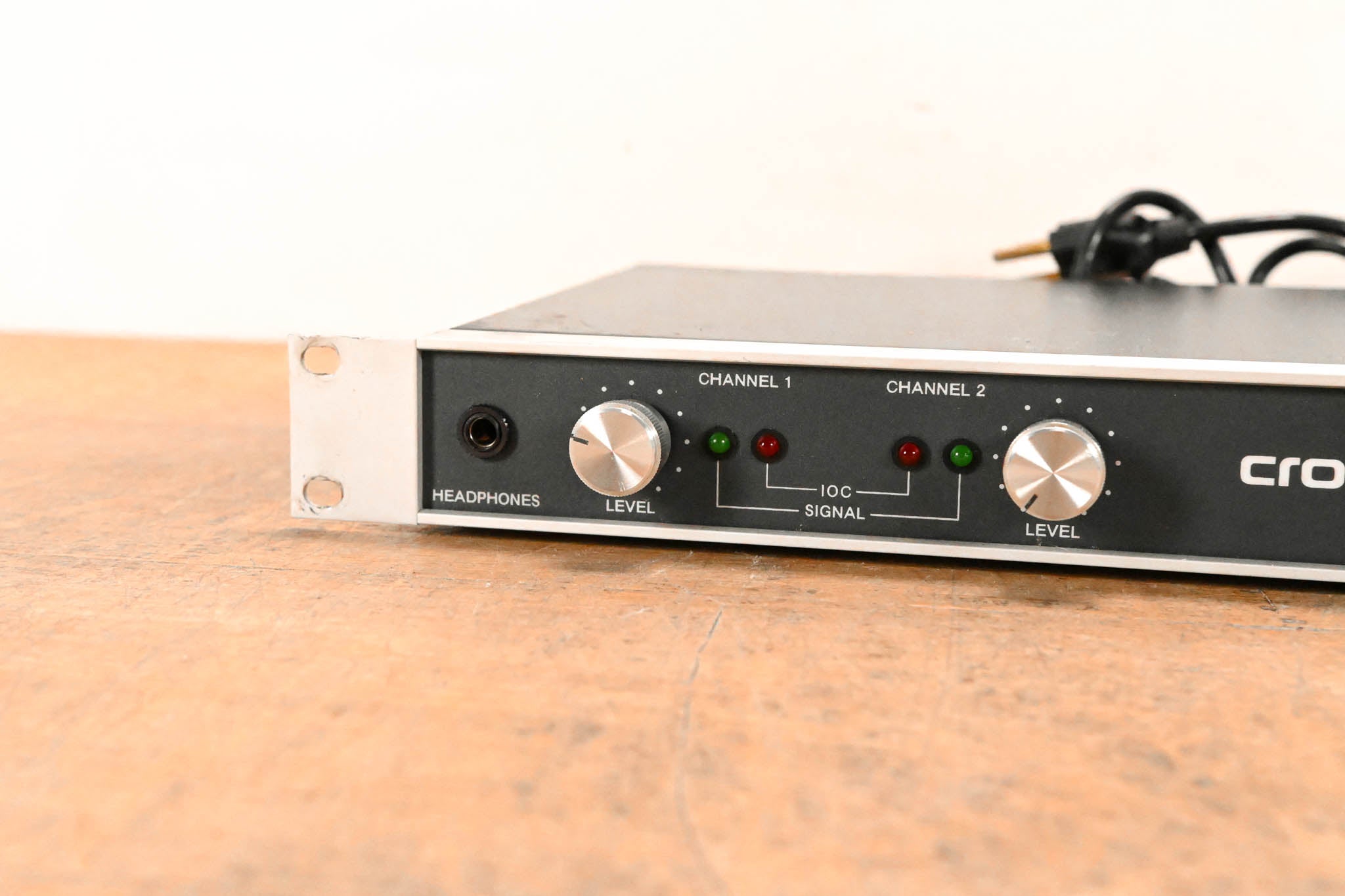 Crown D-75 2-Channel Power Amplifier