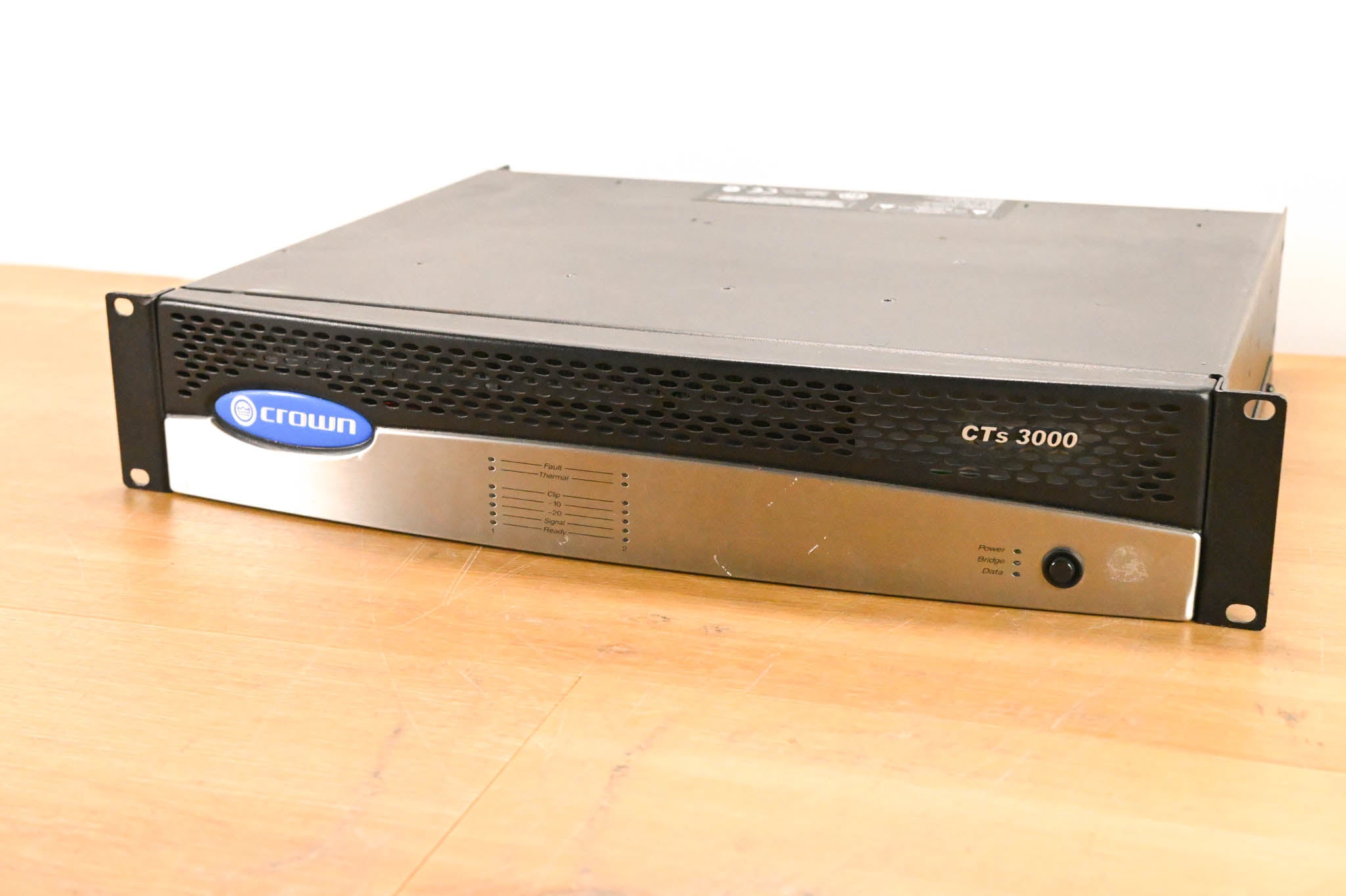 Crown CTs 3000 Two-Channel 1500W Power Amplifier