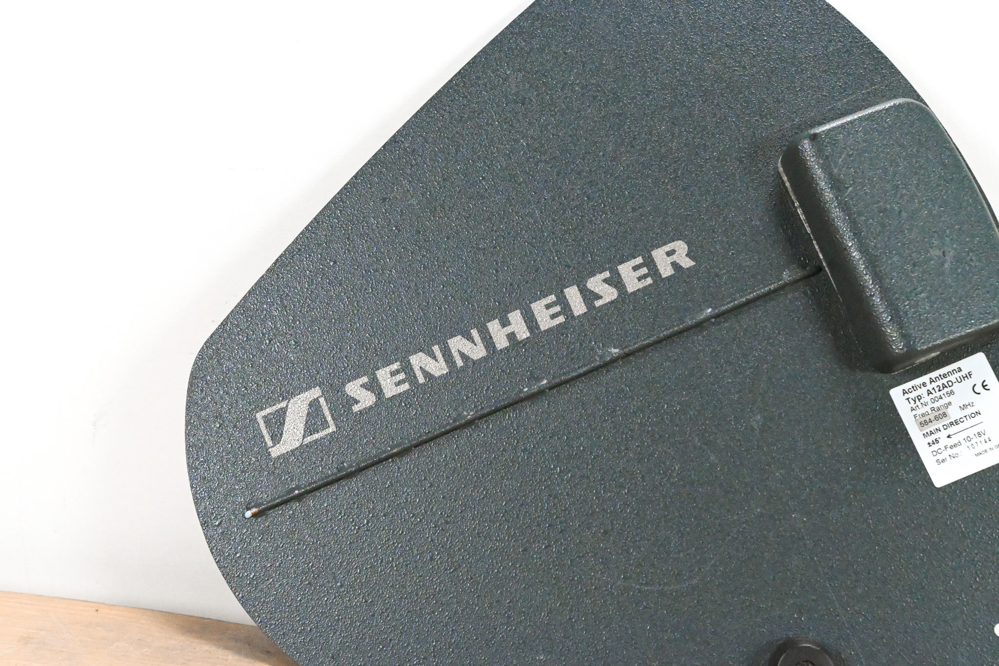 Sennheiser A12AD-UHF Active Antenna 584-608 MHz