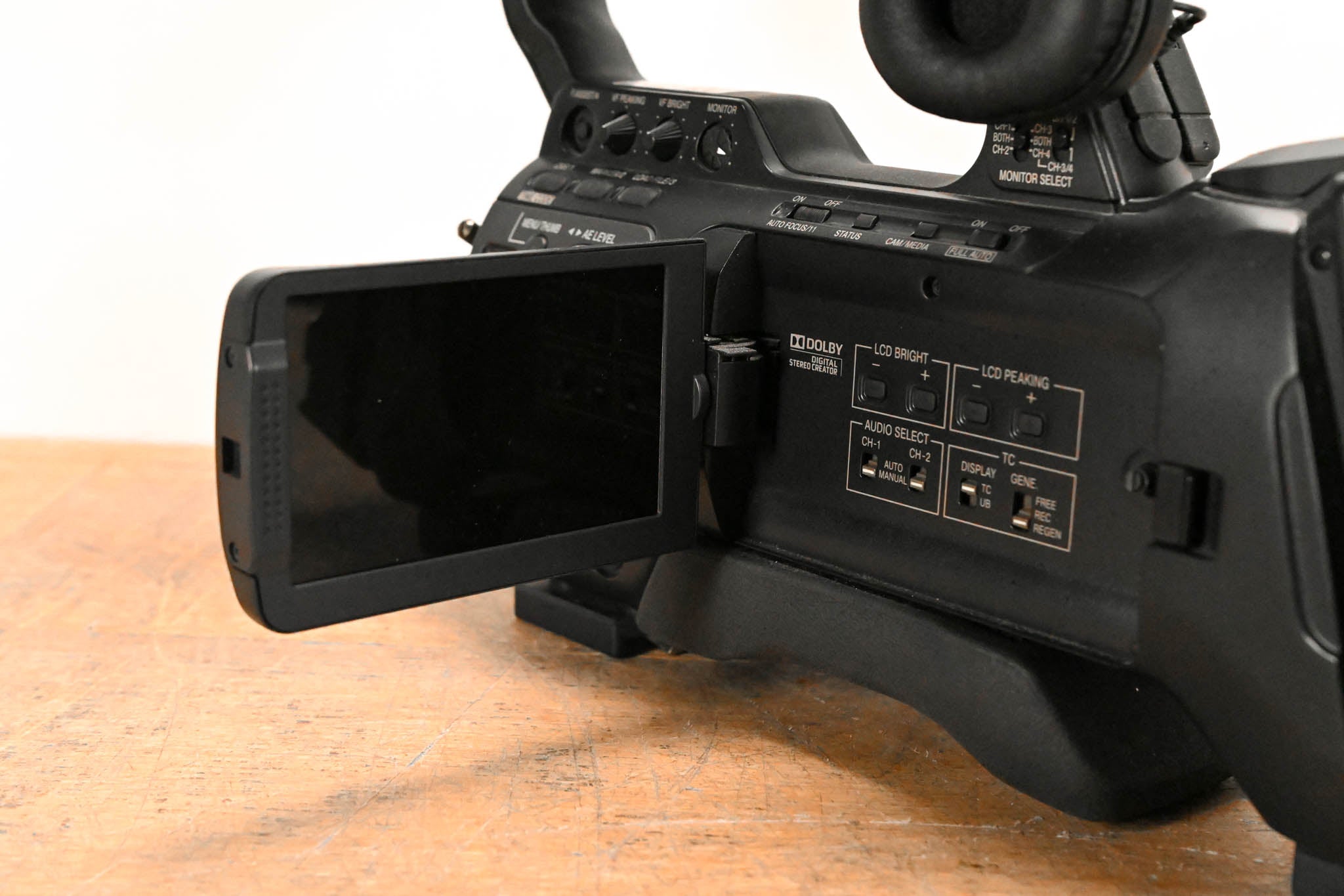 JVC GY-HM850U ProHD Compact Shoulder Mount Camera