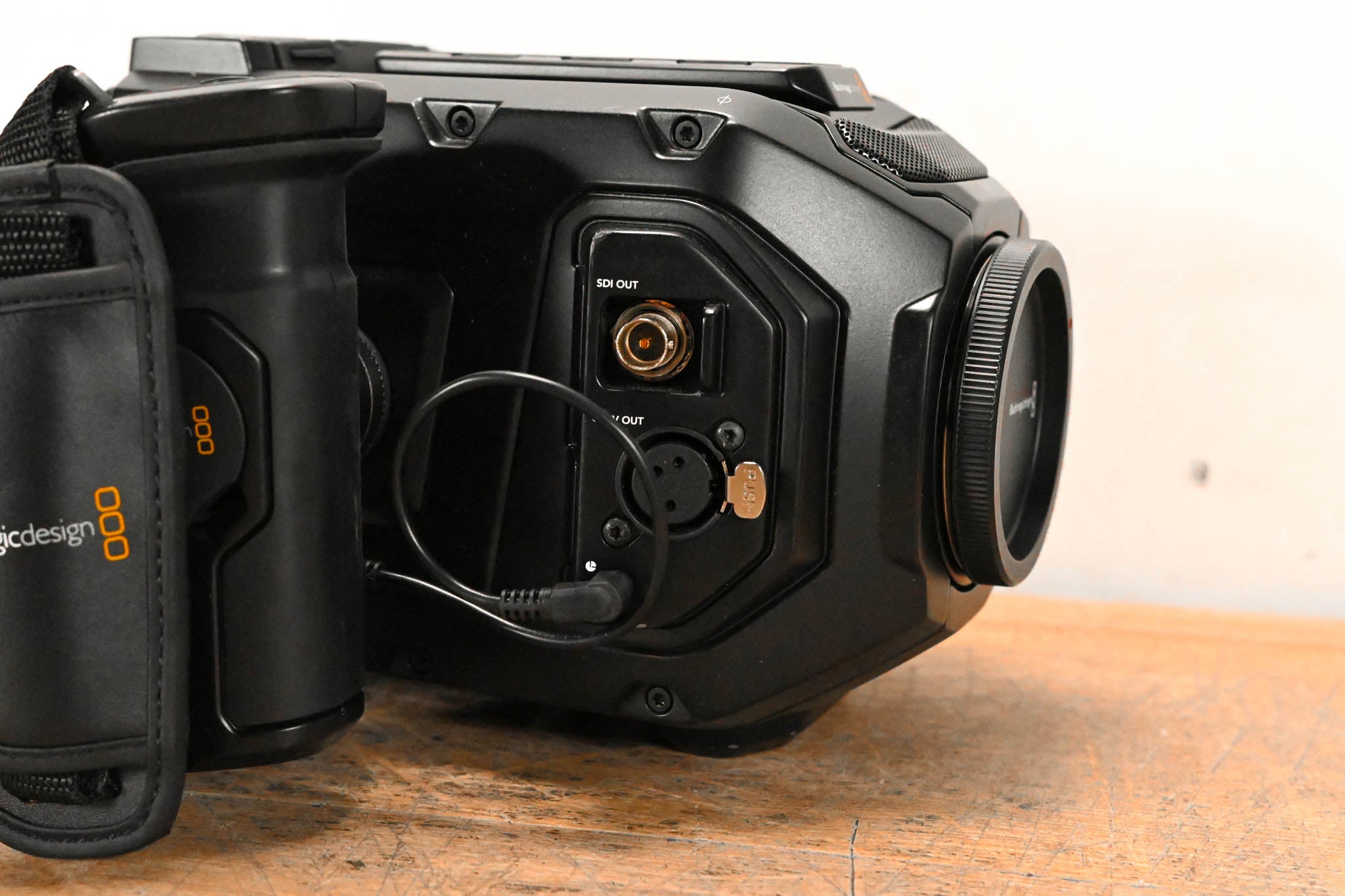 Blackmagic Design Ursa Mini 4K Digital Cinema Camera (PL Mount)