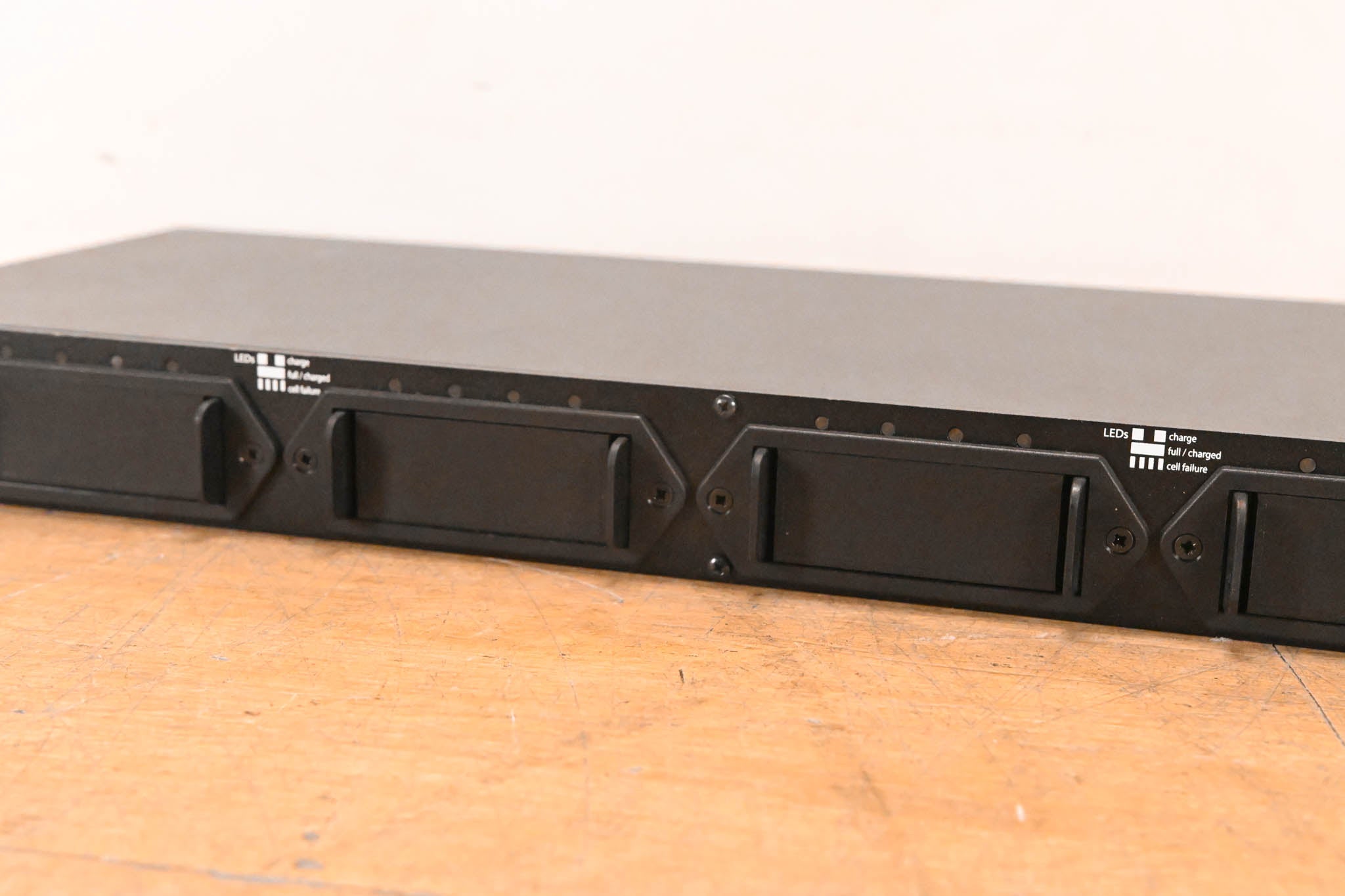 Fischer Amps ALC 161 AA/AAA Battery Charger