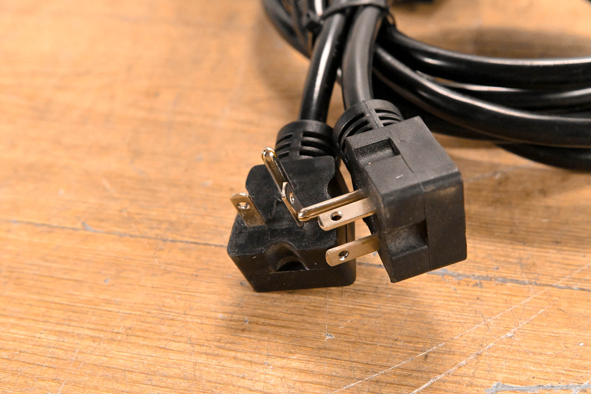 Elation DP-640B Hybrid 6-Channel DMX Dimmer/Switch Pack