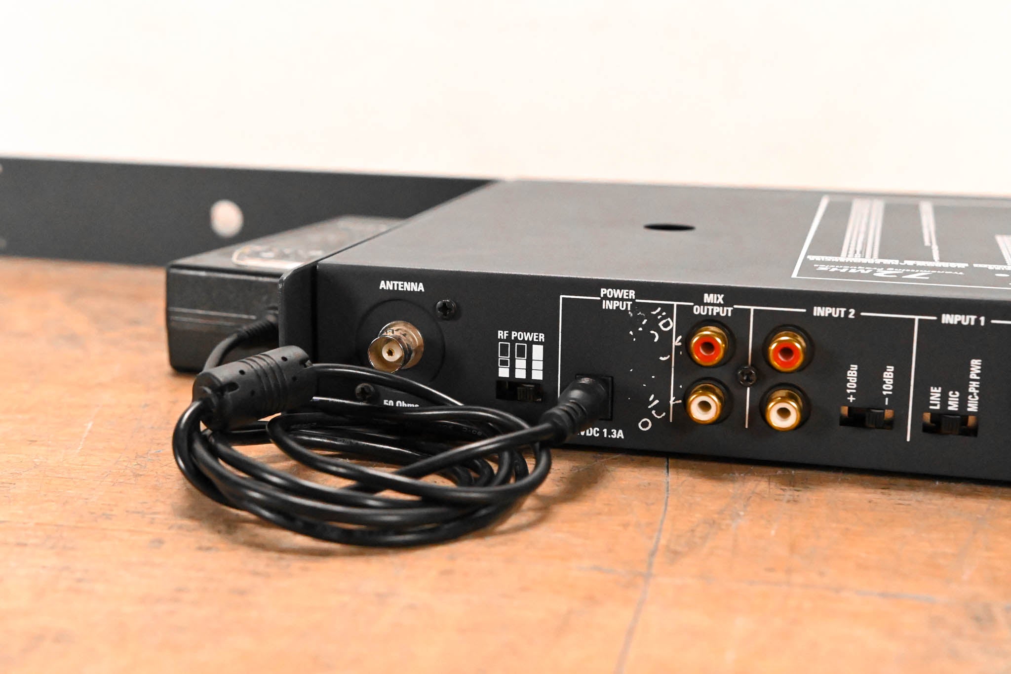 Listen Technologies LT-800-072 Stationary RF Transmitter