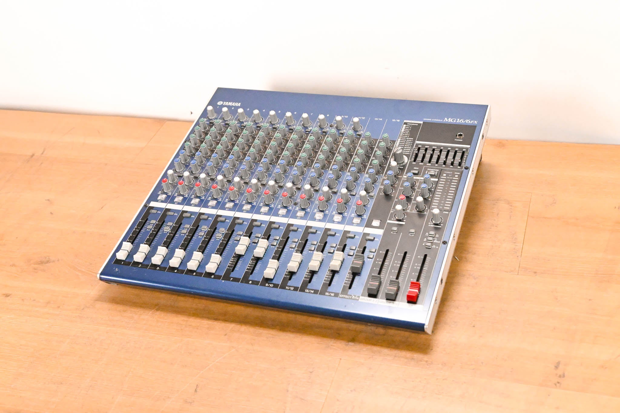 Yamaha MG16/6FX 16-Channel 6-Bus Analog Mixing Console (NO POWER SUPPLY)