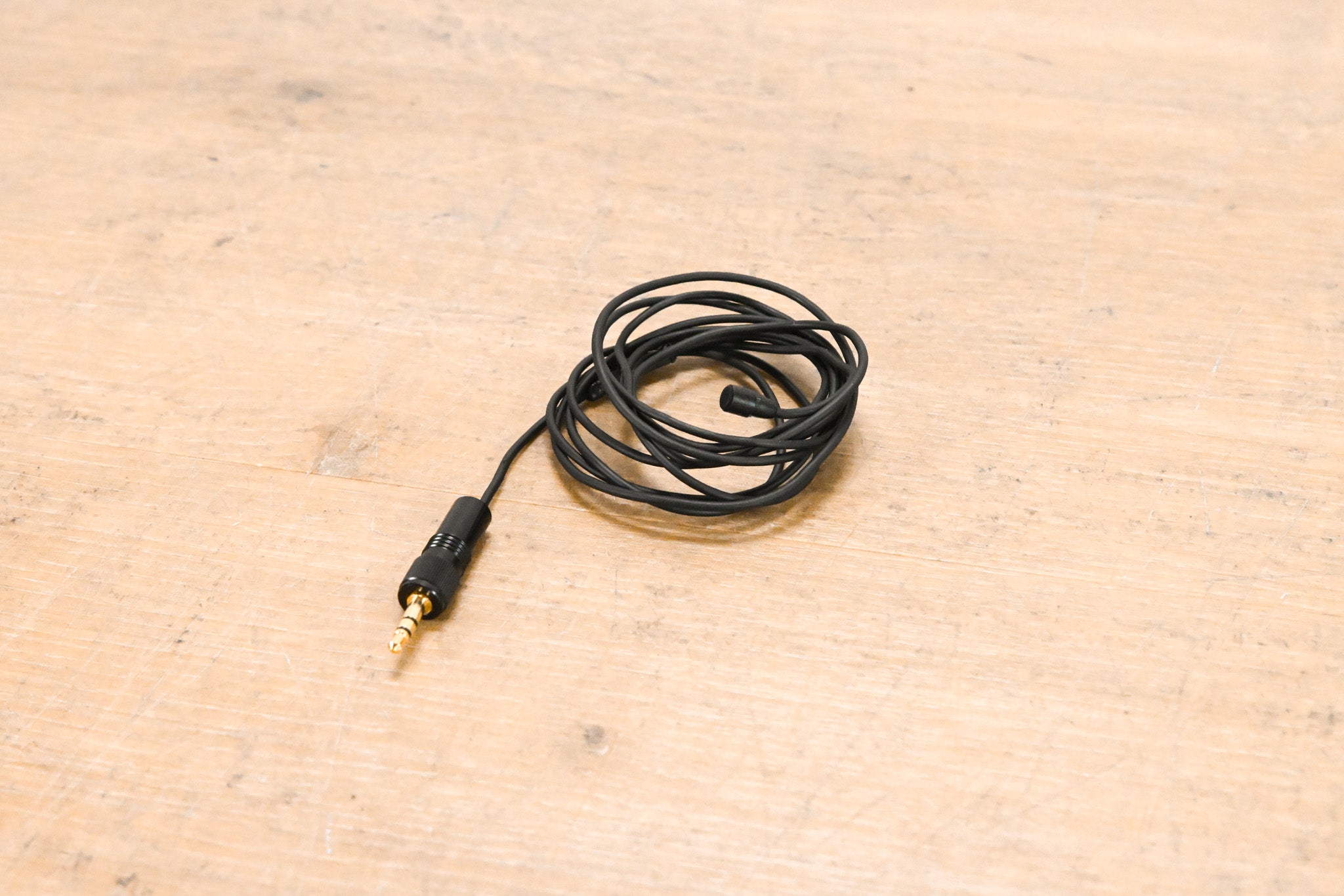 Sennheiser MKE 2 Lavalier Lapel Microphone w/ Locking 3.5mm Connector