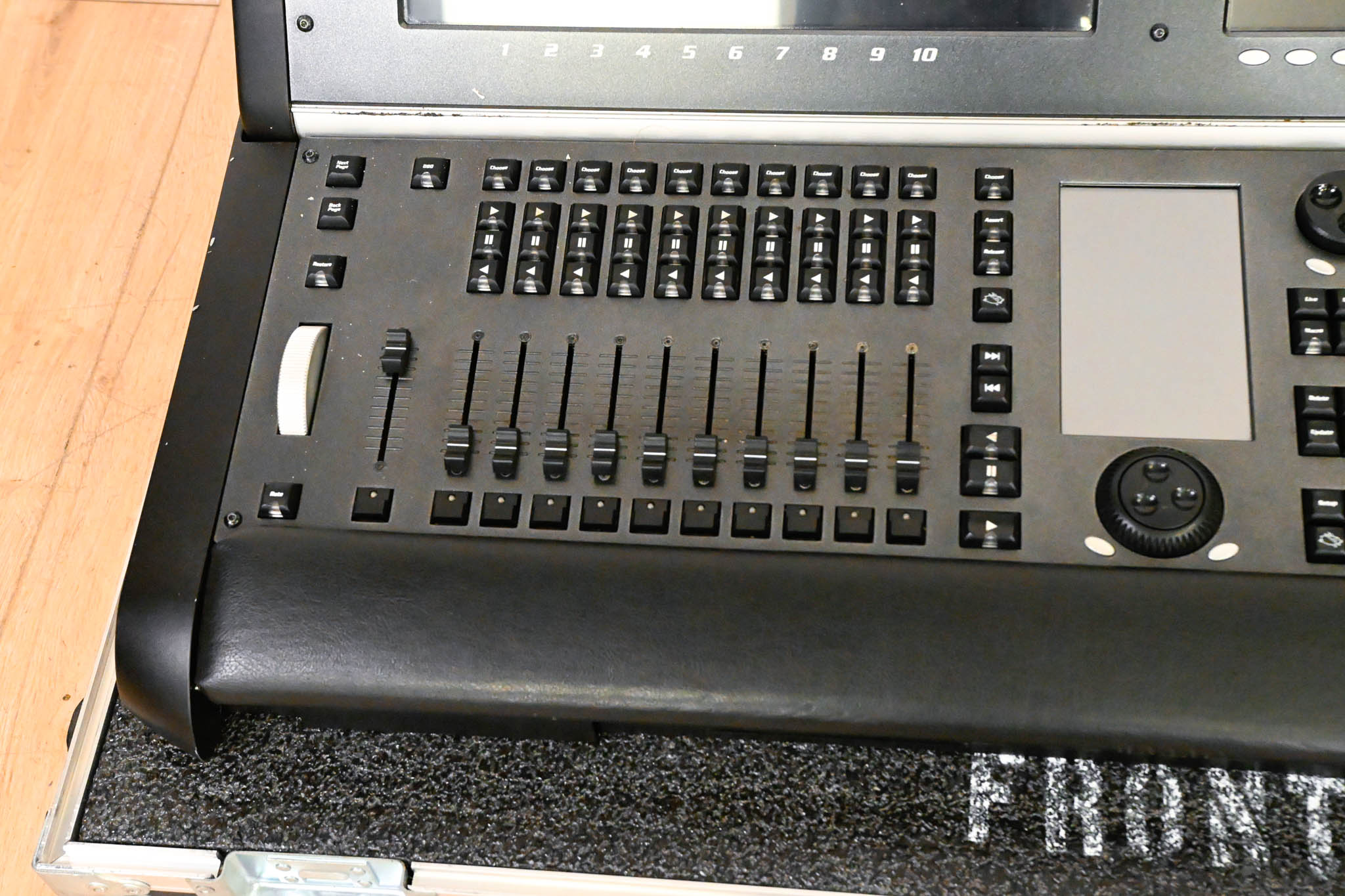 High End Systems Hog 4 Lighting Control Console with Road Case