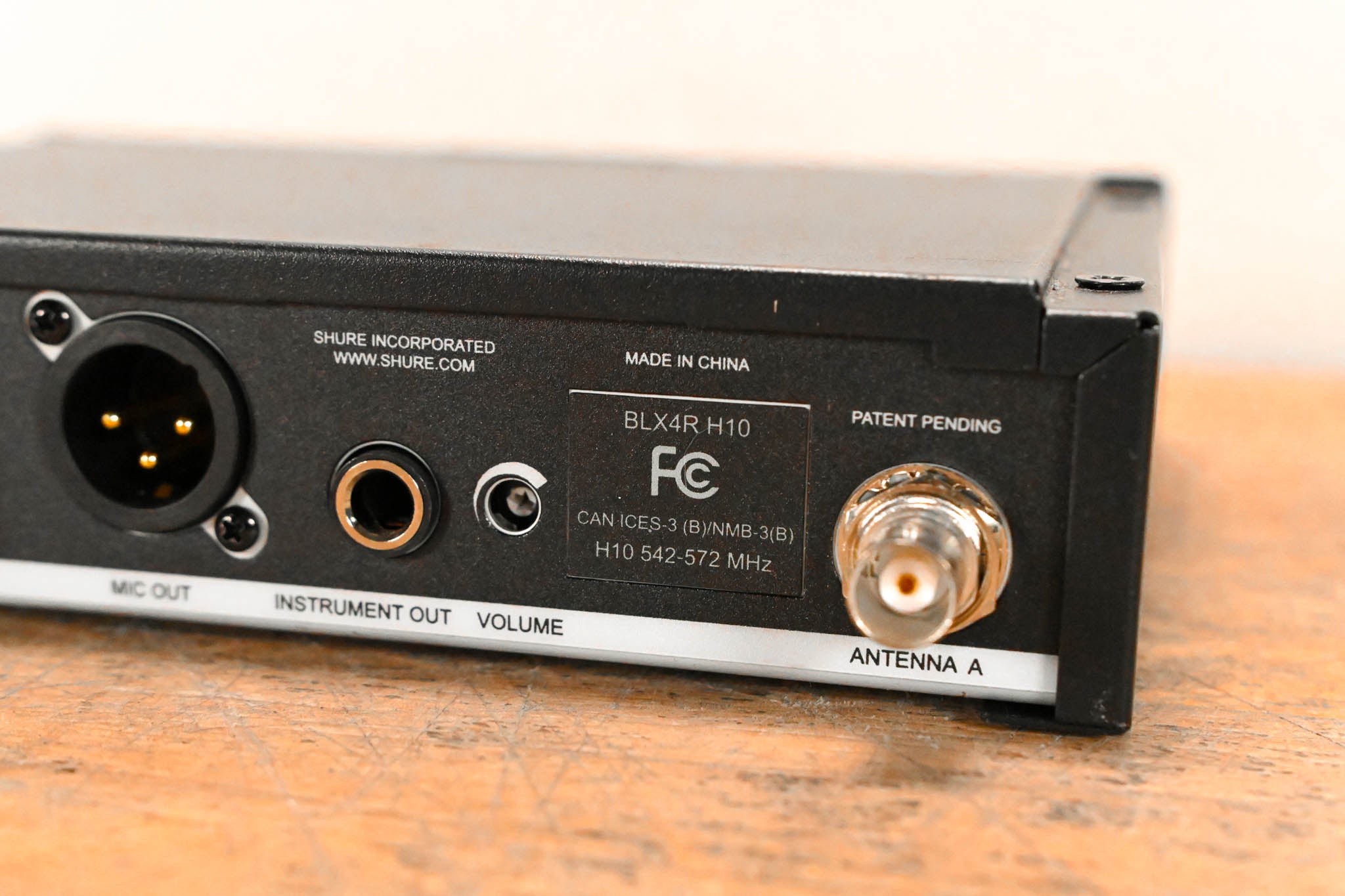 Shure BLX24R/B58 Handheld Wireless System - H10 Band (NO POWER SUPPLY)