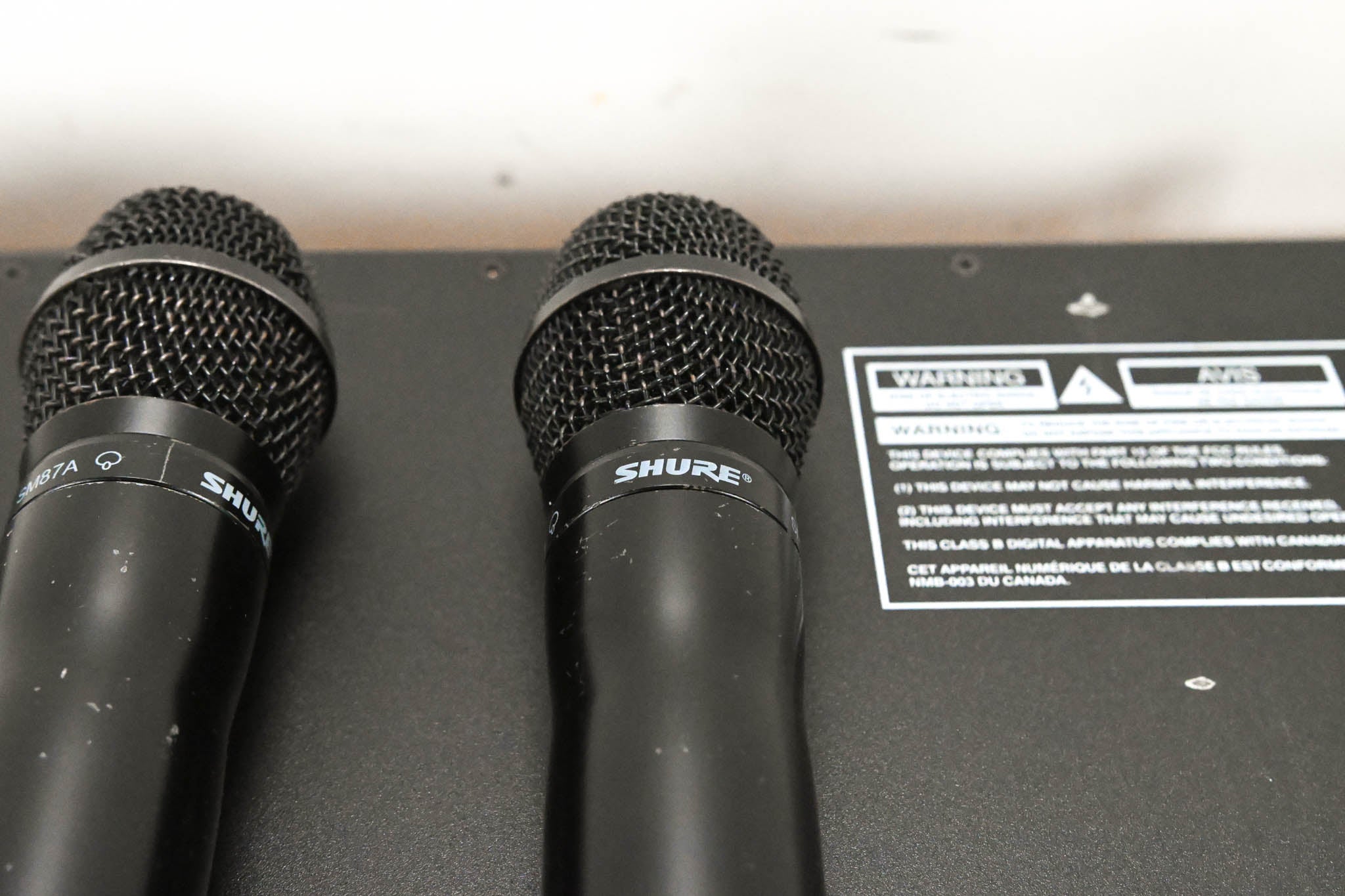 Shure UR4D Wireless Receiver w/ two UR2/SM87A Handheld Transmitters - H4
