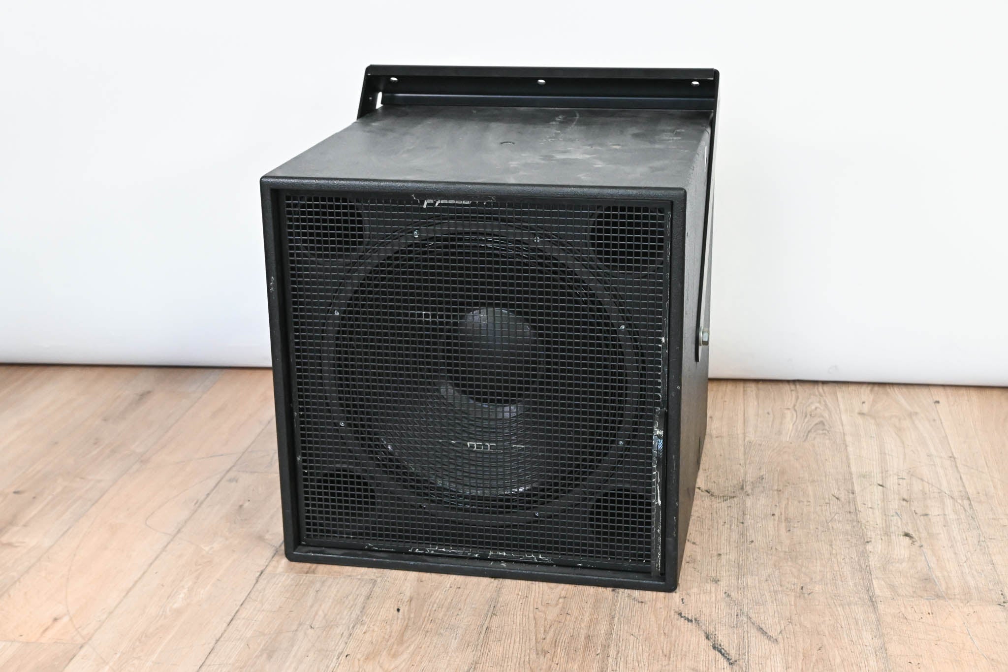 d&b audiotechnik Ci-SUB 18" Compact Bass-Reflex Passive Subwoofer