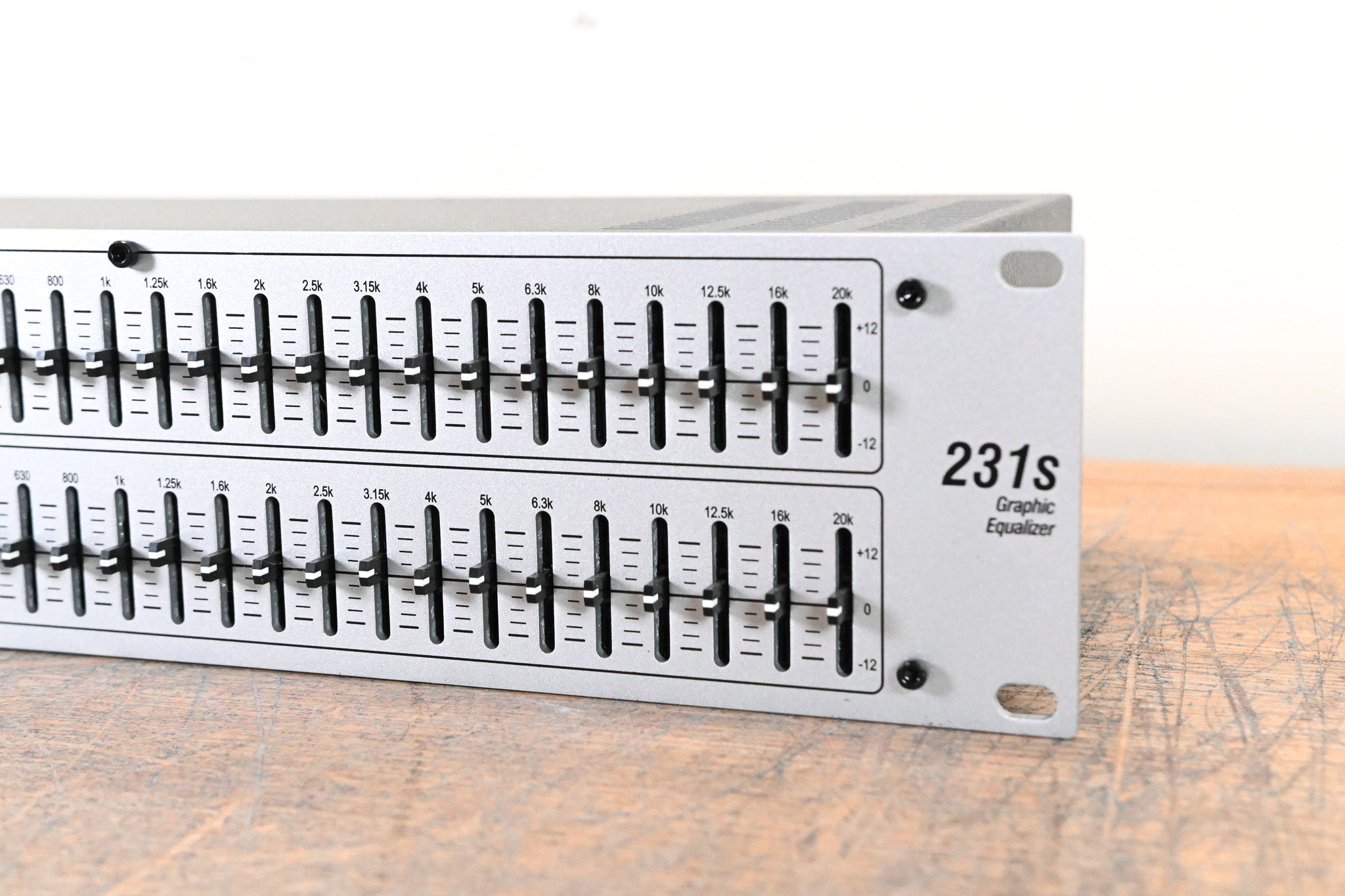 dbx 231s Two-Channel 31-Band Equalizer