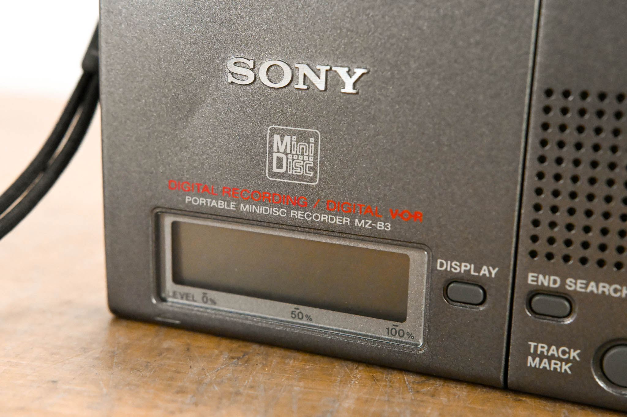 Sony MZ-B3 Portable MiniDisc Recorder (NO POWER SUPPLY)