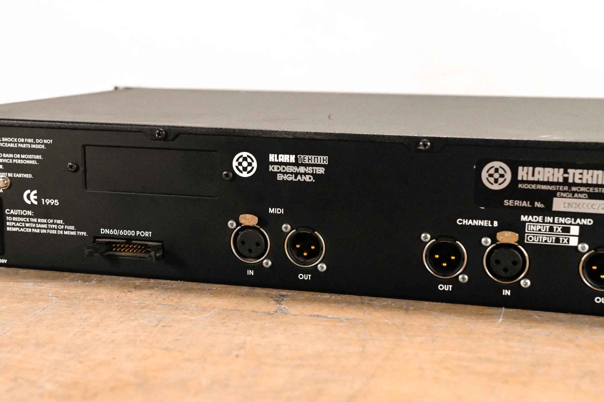 Klark Teknik DN3600 Programmable Graphic Equalizer