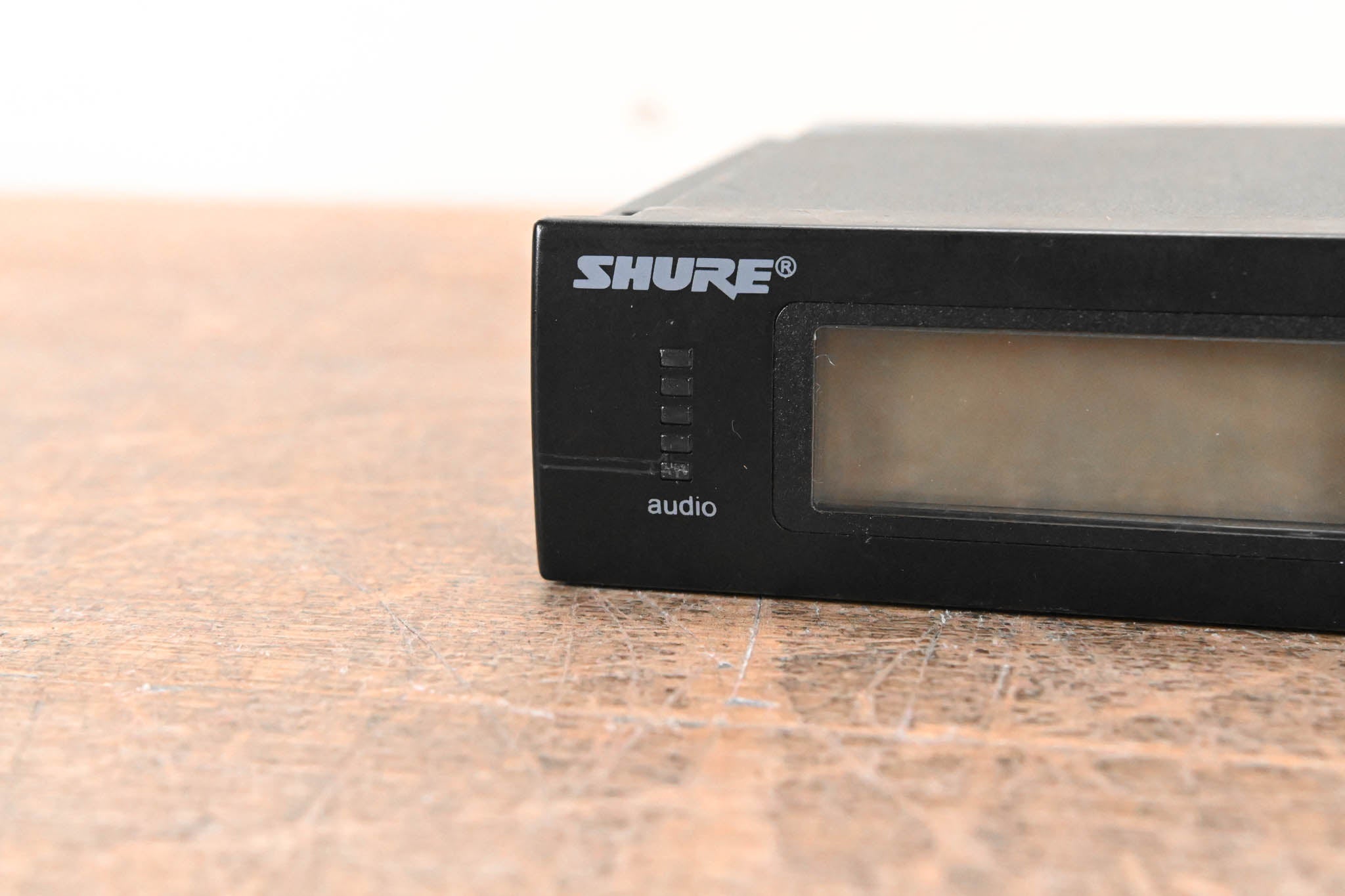 Shure SLX4  Wireless Receiver - R5 Band: 800-820 MHz (NO POWER SUPPLY)