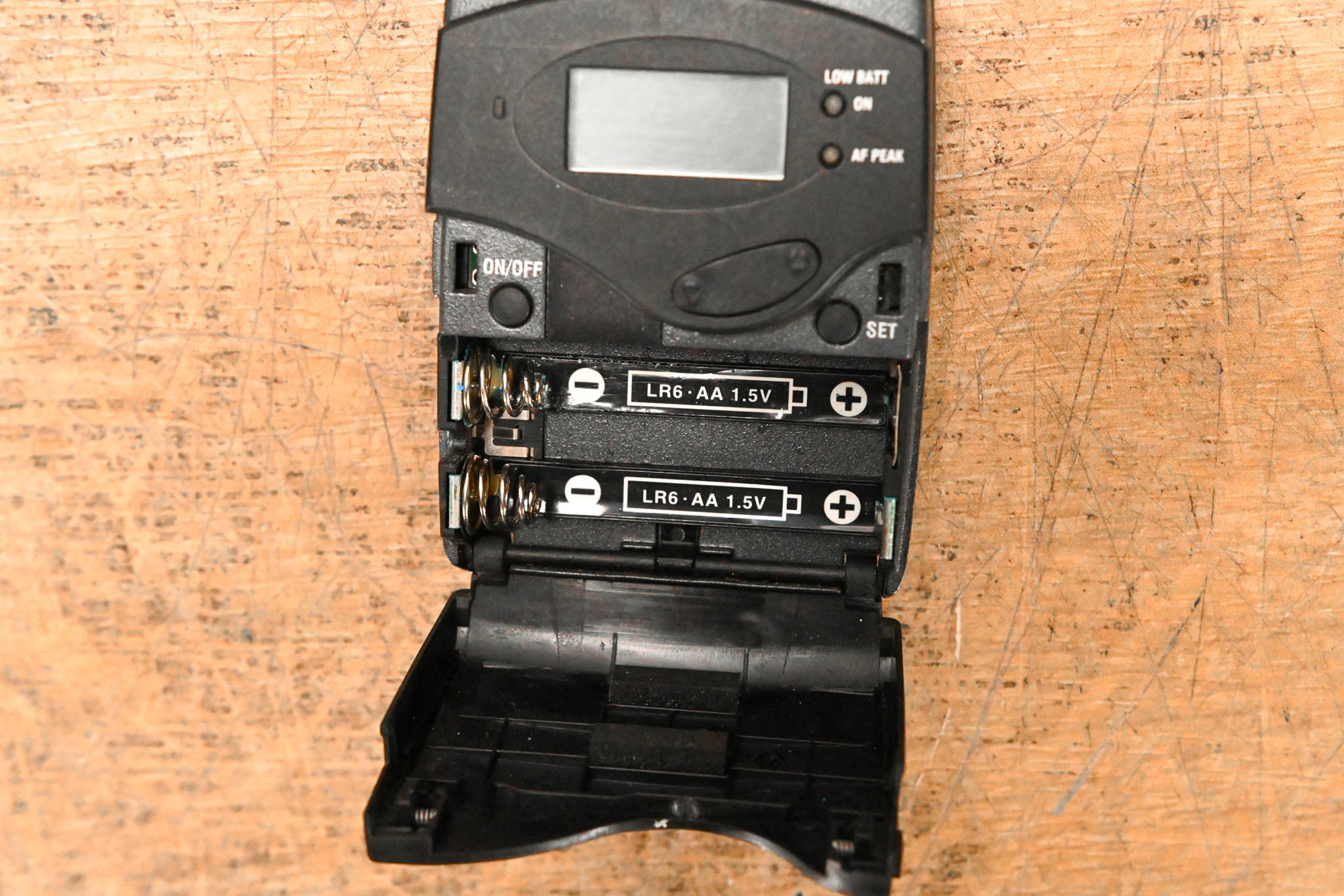 Sennheiser SK 100 G2 Wireless Bodypack Transmitter B Range: 626-662 MHz