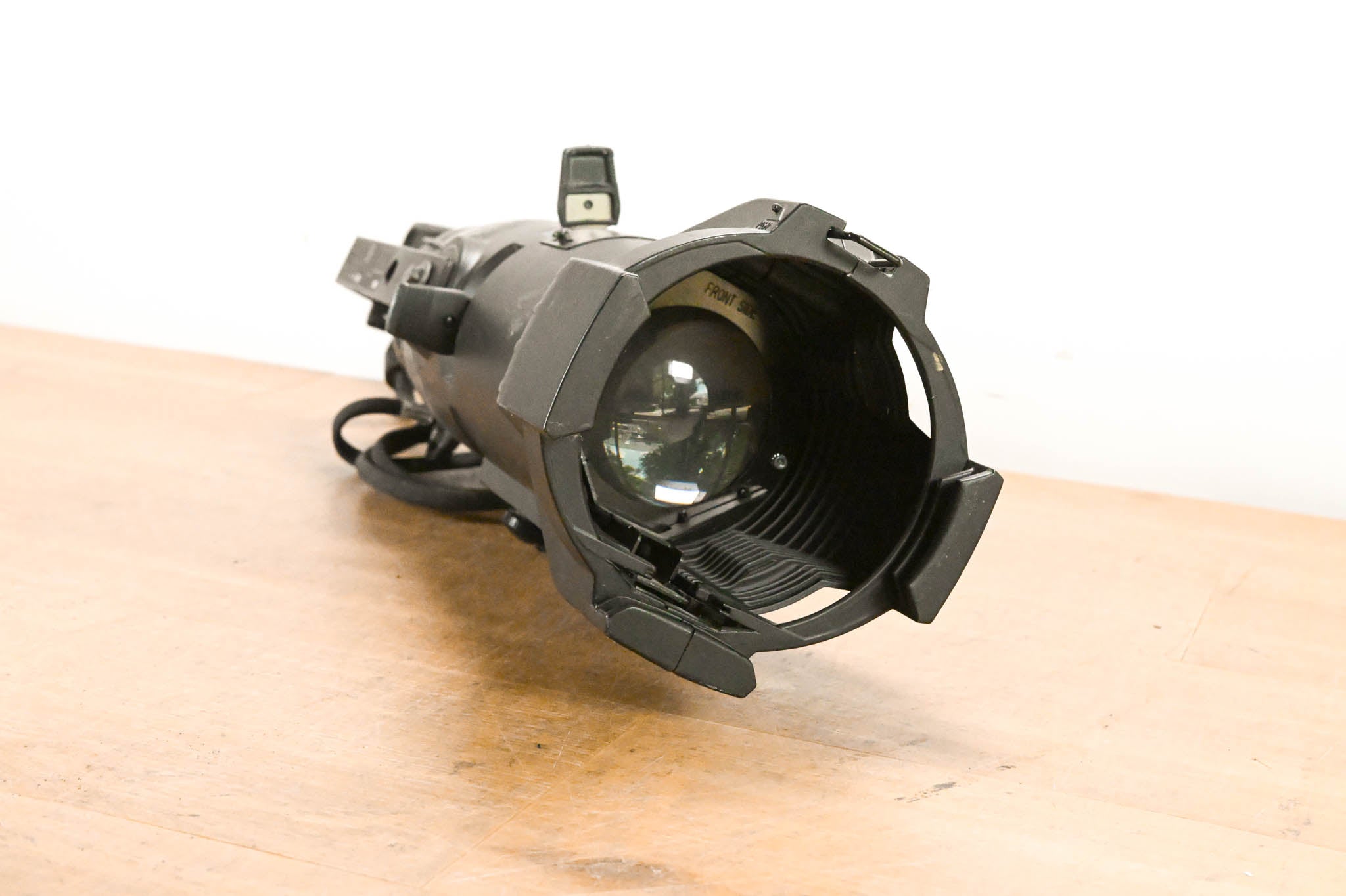 ETC Source Four Jr 25-50 Degree Zoom 575 Ellipsoidal Light