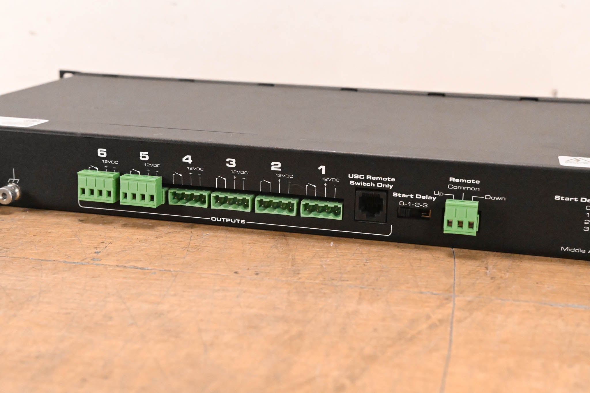 Middle Atlantic USC-6R Power Sequencer Rackmount Power Conditioner