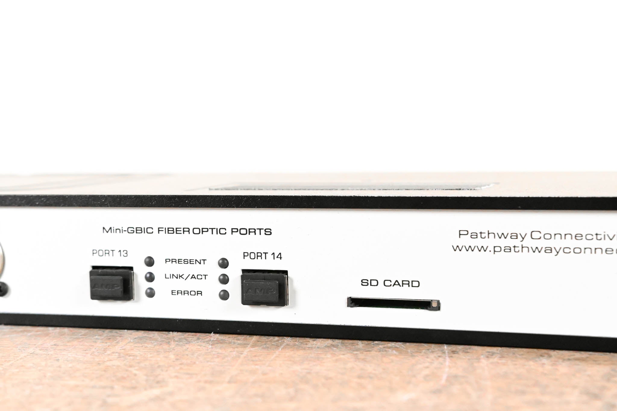 Pathway Connectivity 6740 VIA12 Gigabit Ethernet Switch